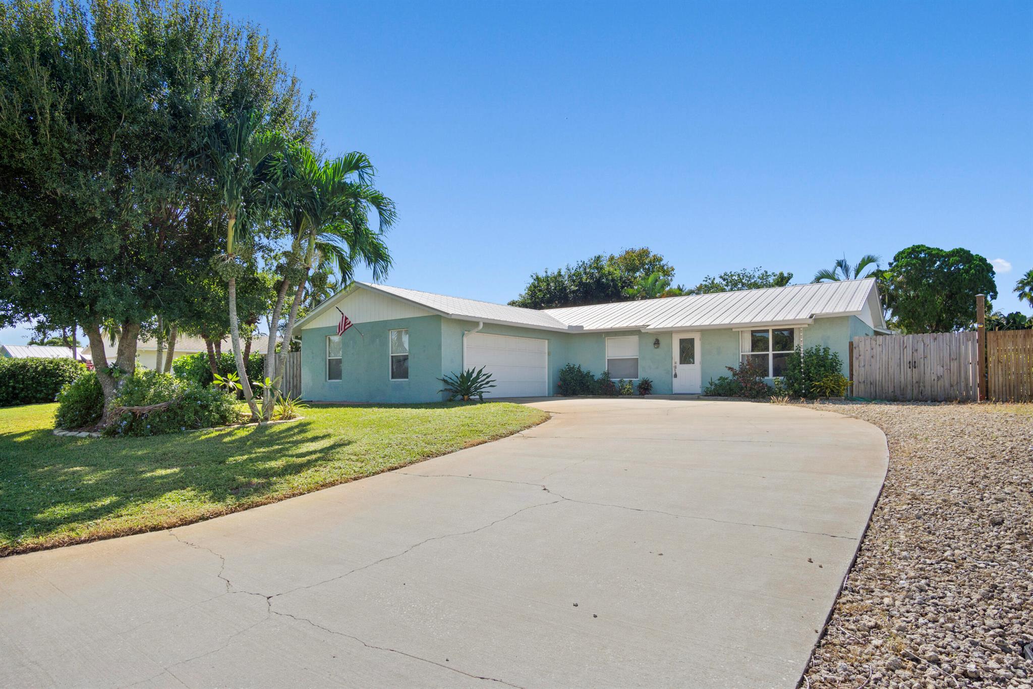 EASTRIDGE ESTATES - Residential Lease