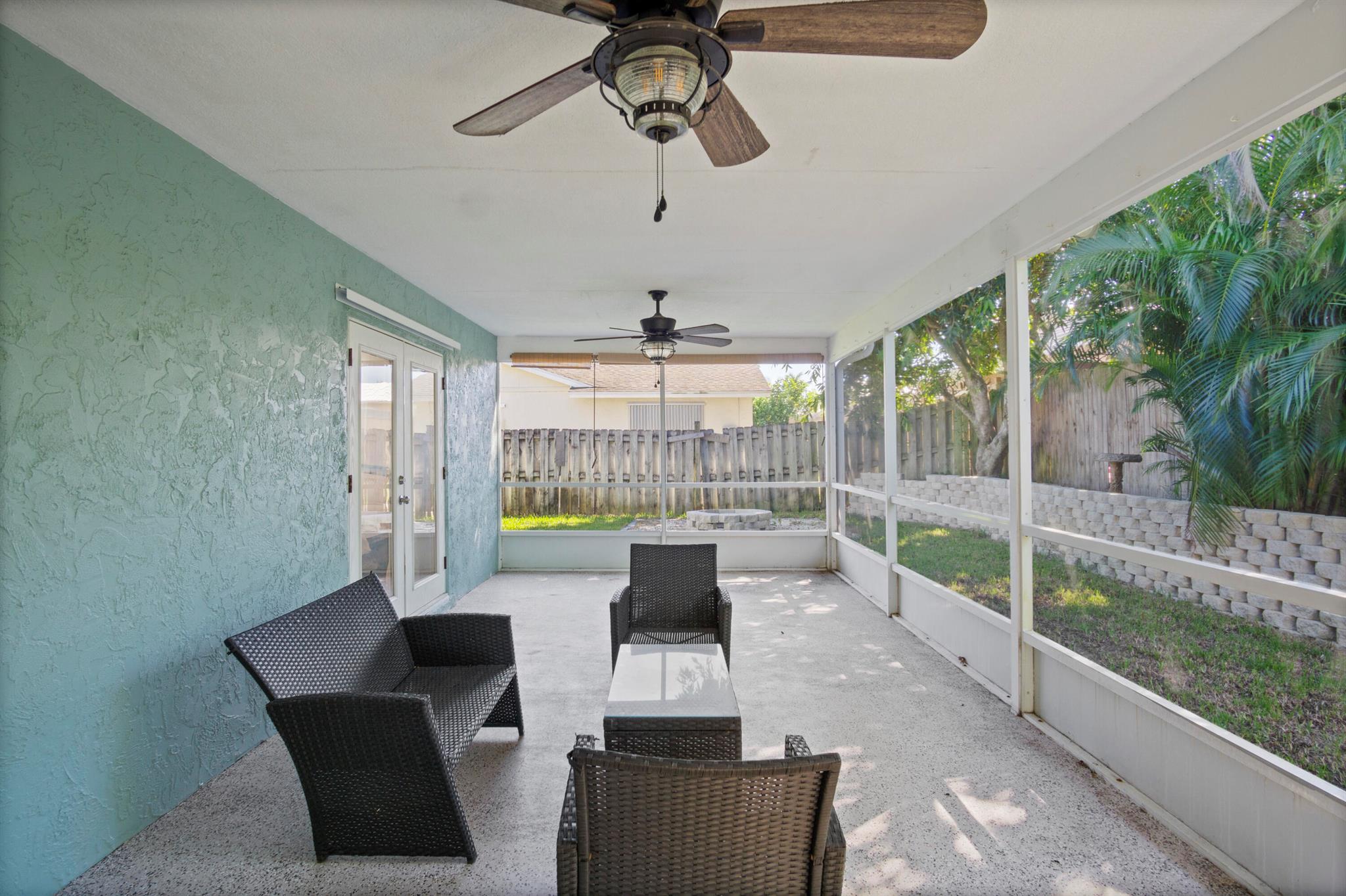 EASTRIDGE ESTATES - Residential Lease