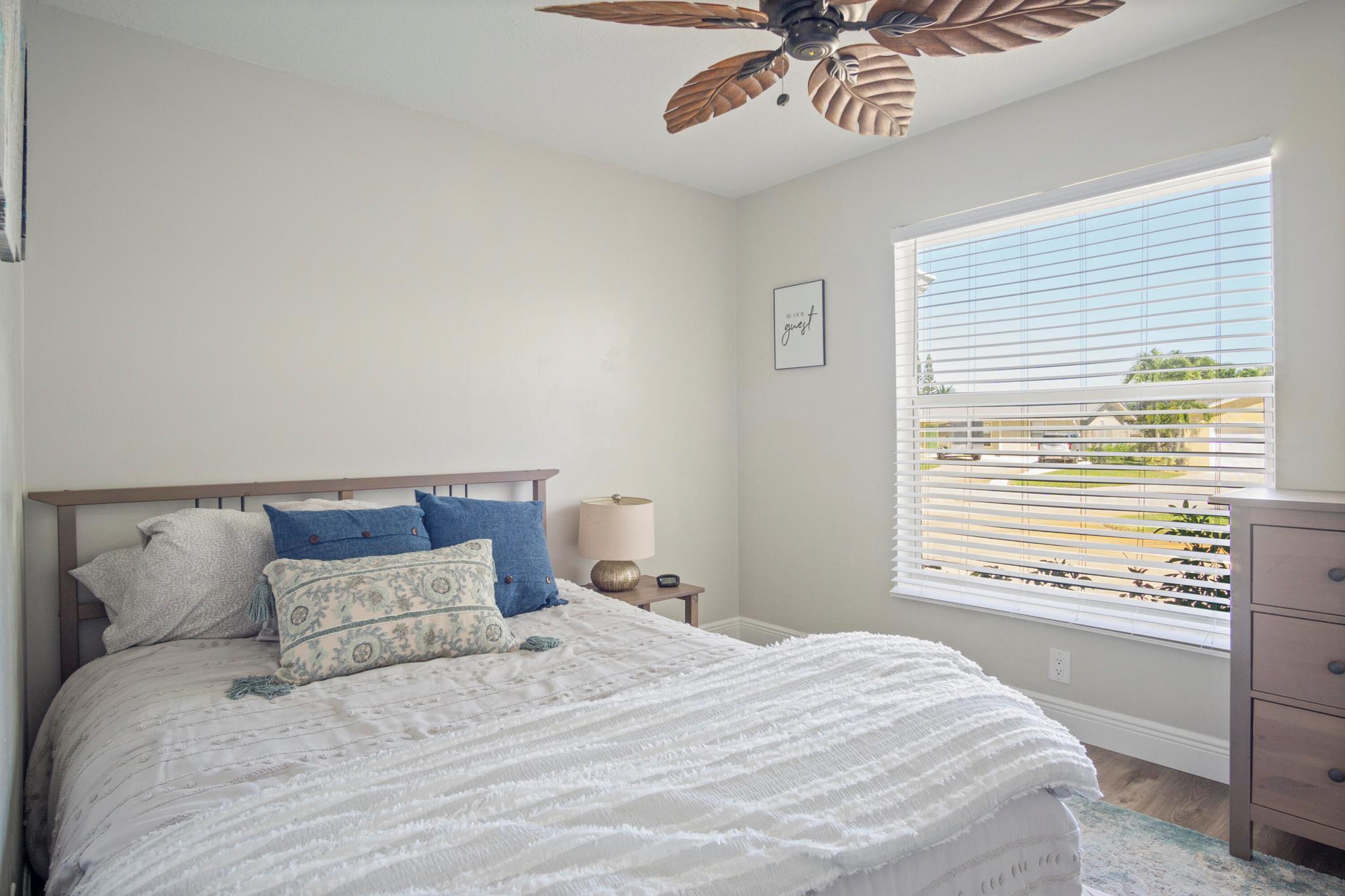 EASTRIDGE ESTATES - Residential Lease