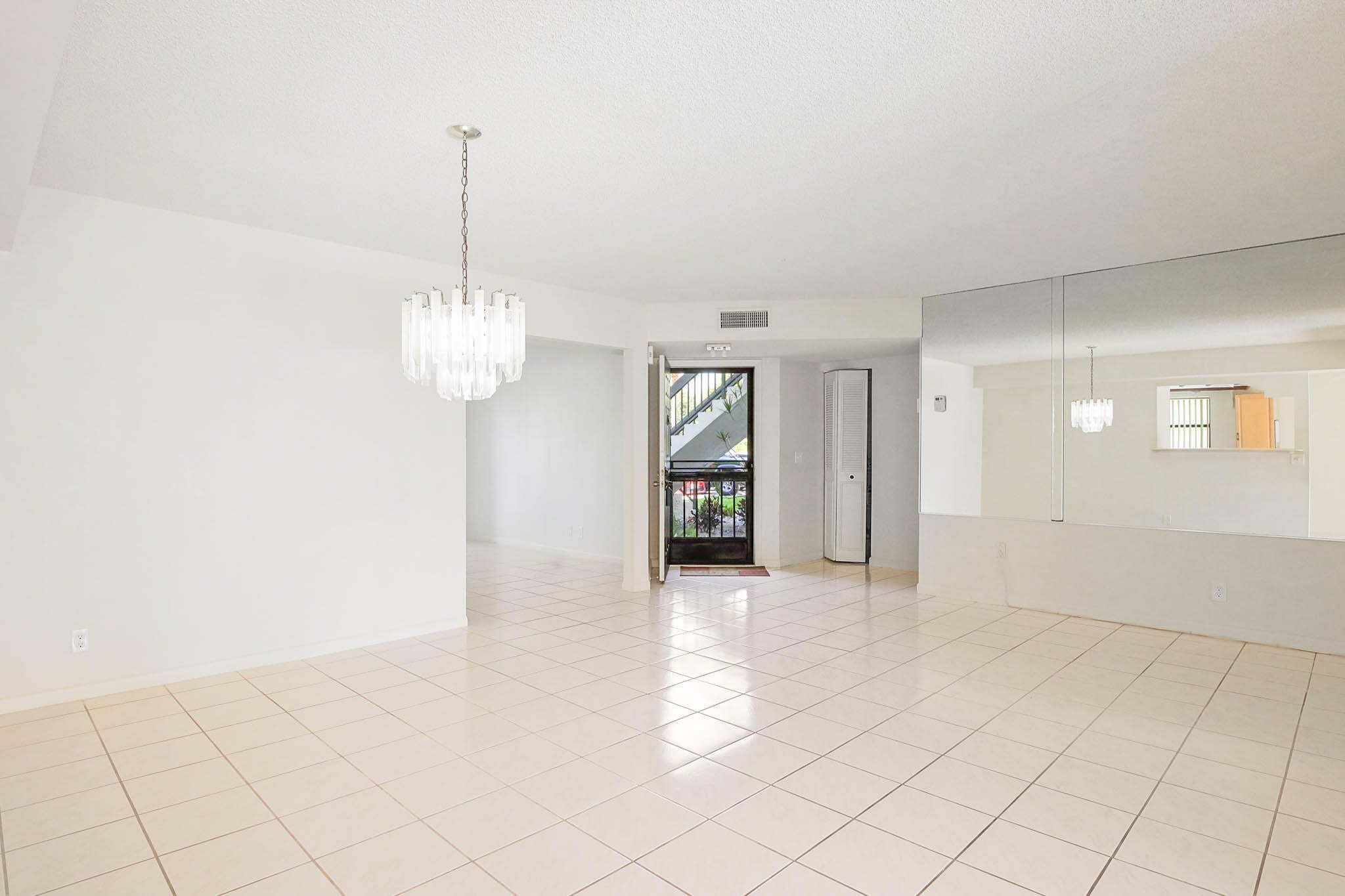 3367 Perimeter Drive