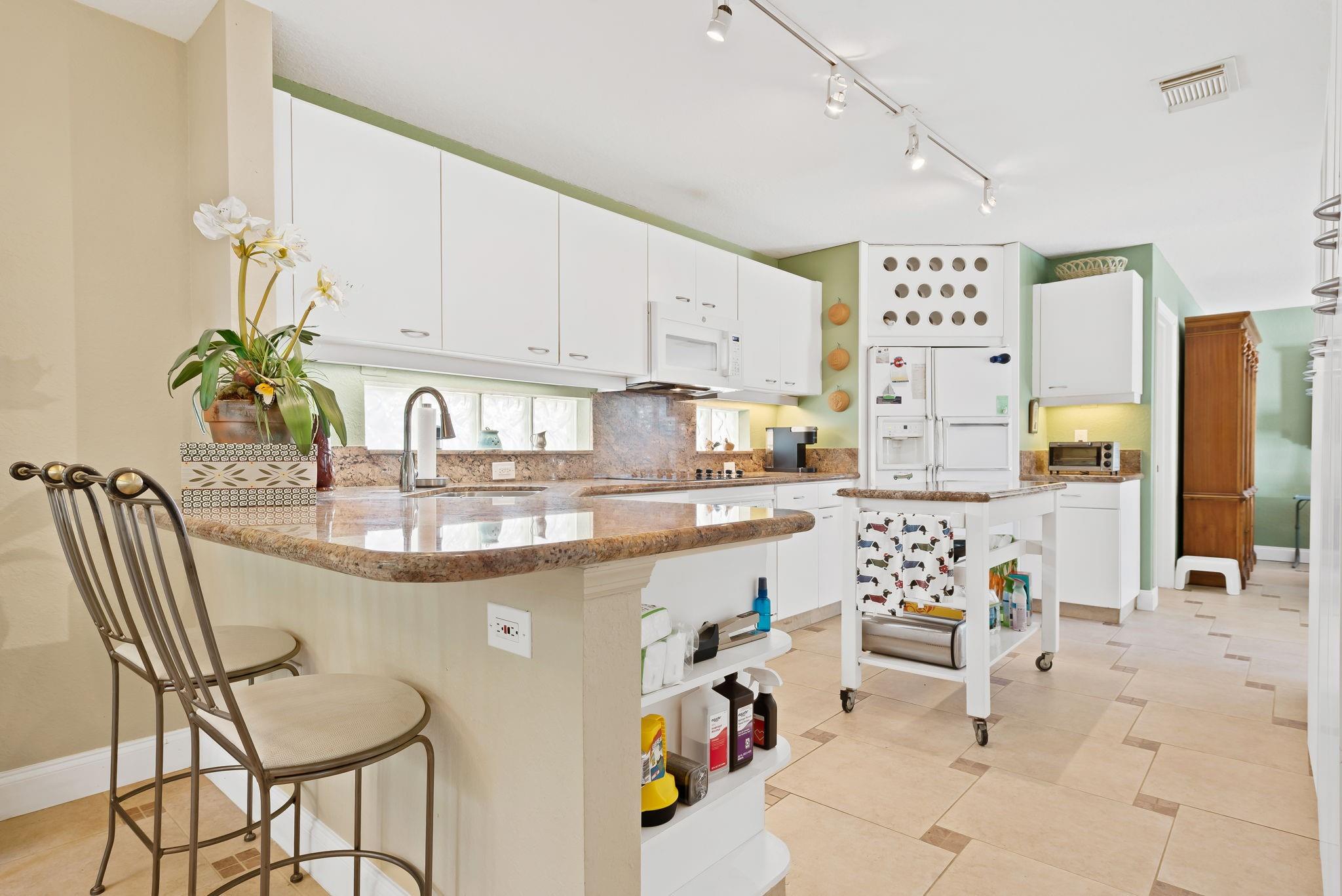 WEST LAKE VILLAGE - Residential