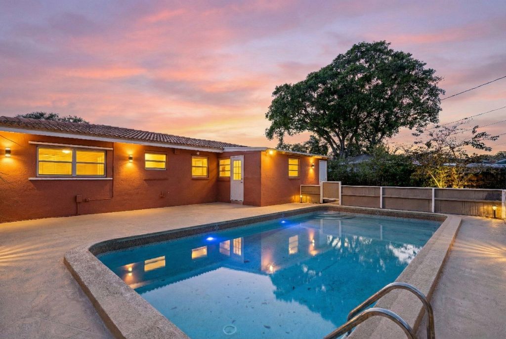 Photo of 545 Flagler Boulevard, West Palm Beach, FL 33403 (MLS # R11161102)