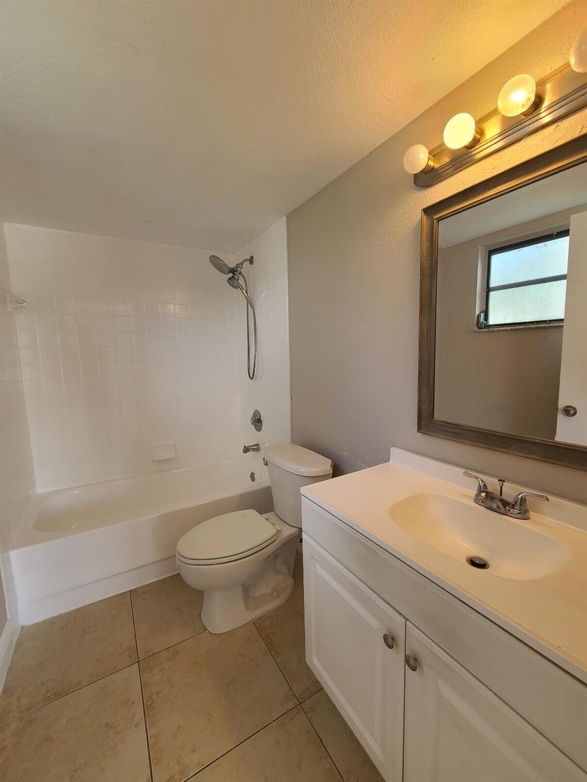 PALM BEACH PLACE CONDO - Residential Lease