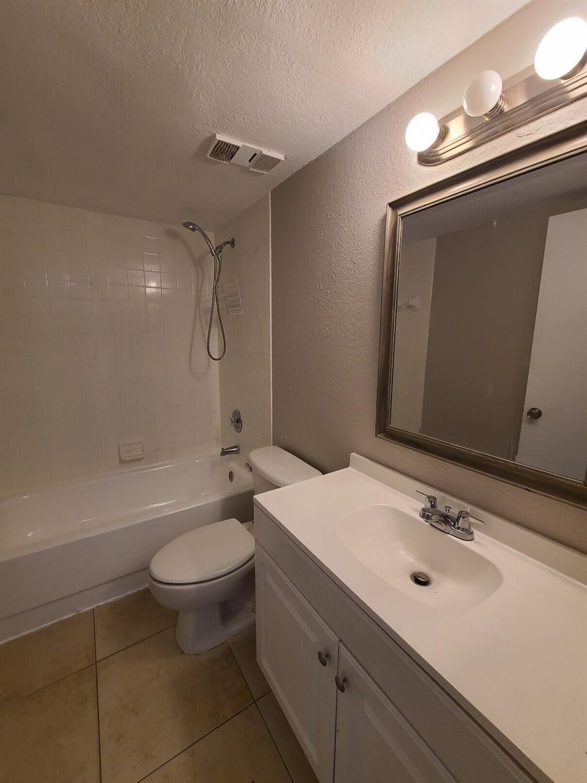 PALM BEACH PLACE CONDO - Residential Lease