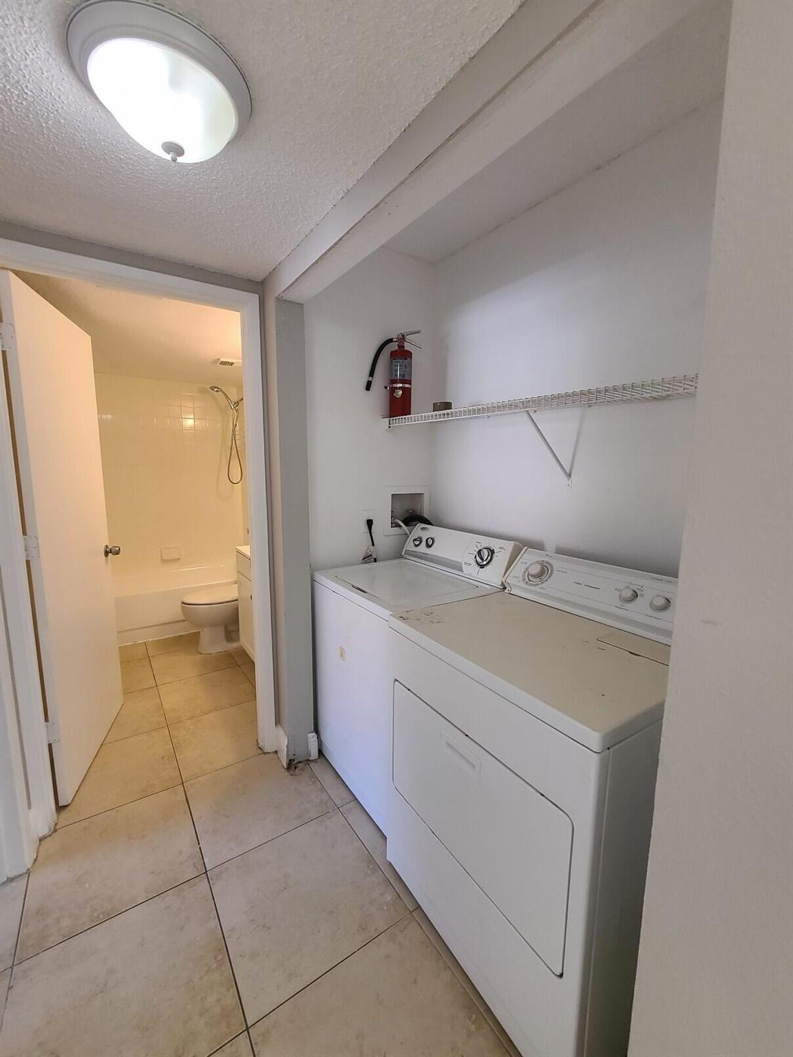 PALM BEACH PLACE CONDO - Residential Lease