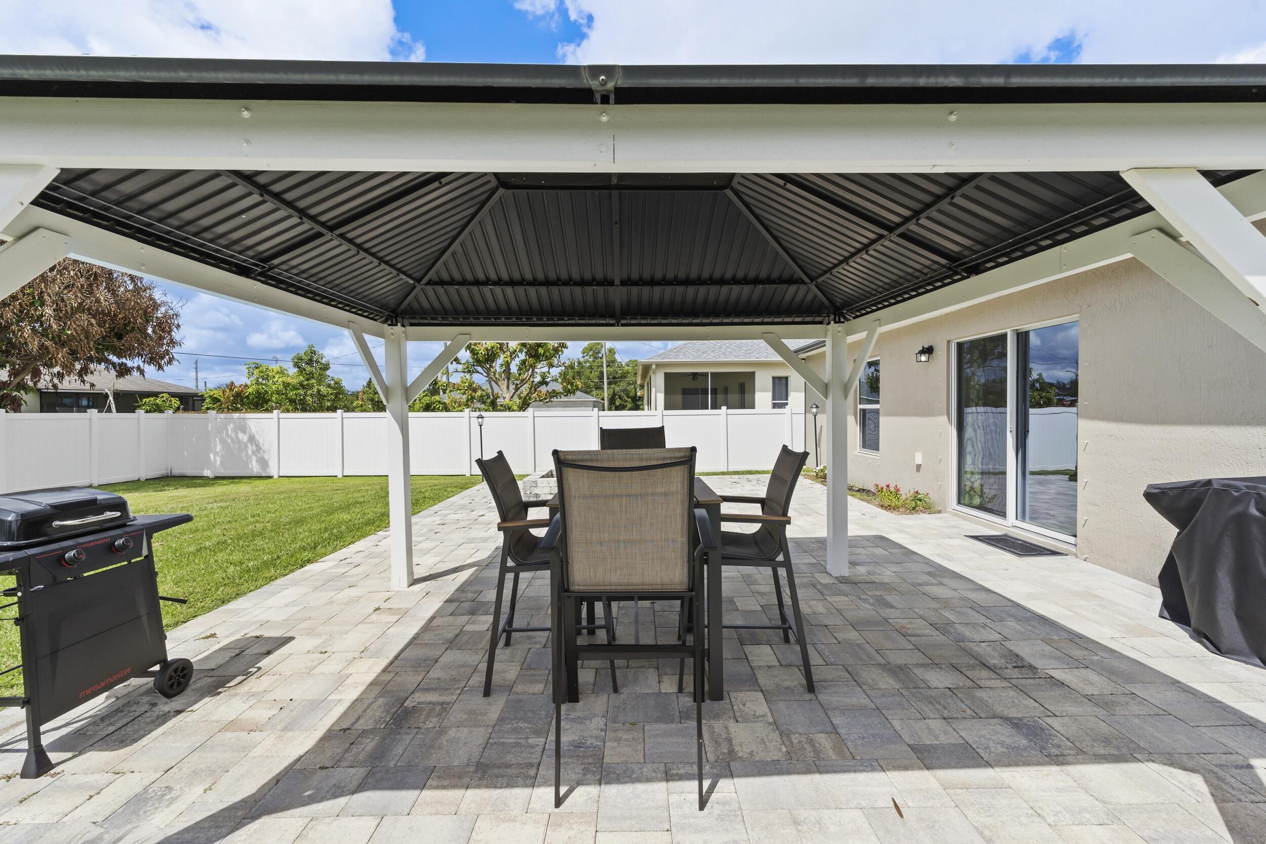 PORT ST LUCIE SECTION 13 - Residential