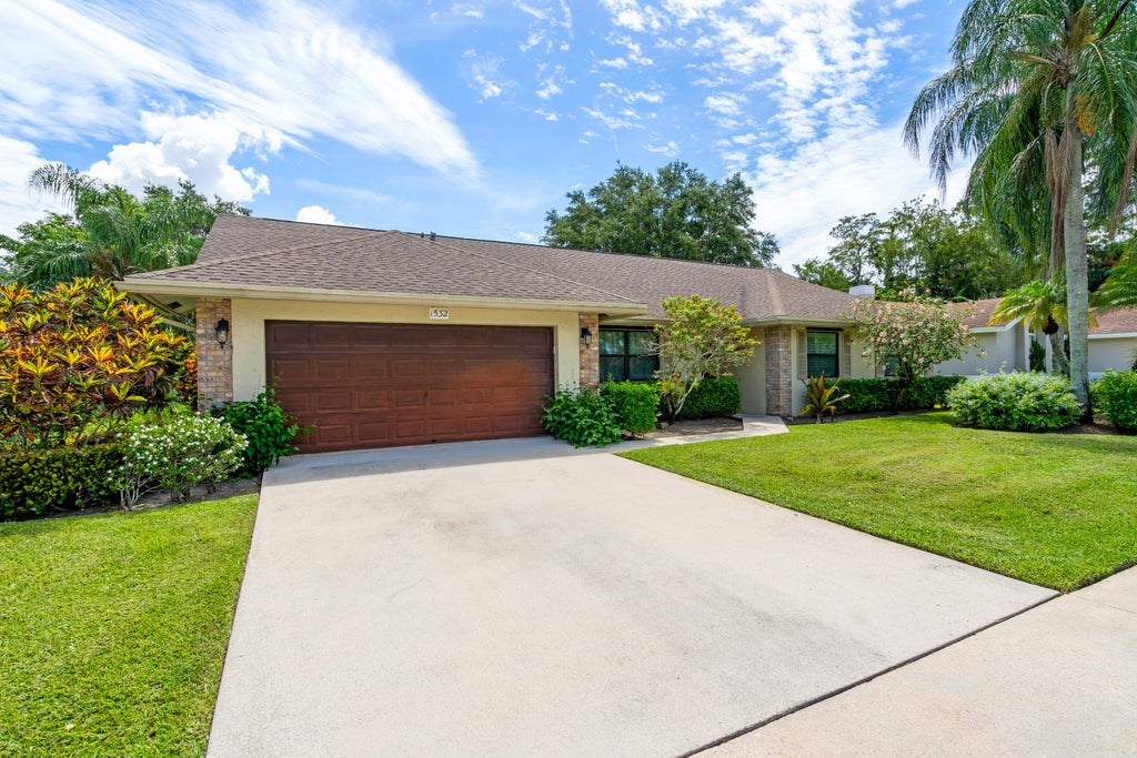 Photo of 1532 Primrose Lane, Wellington, FL 33414 (MLS # B26042350)