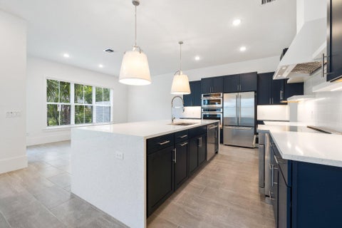 Tiny photo for 138 Parkside Way, Royal Palm Beach, FL 33414 (MLS # B26090329)