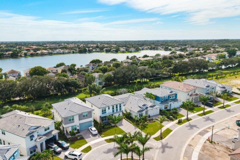 Tiny photo for 138 Parkside Way, Royal Palm Beach, FL 33414 (MLS # B26090329)