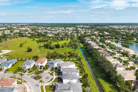 Tiny photo for 138 Parkside Way, Royal Palm Beach, FL 33414 (MLS # B26090329)