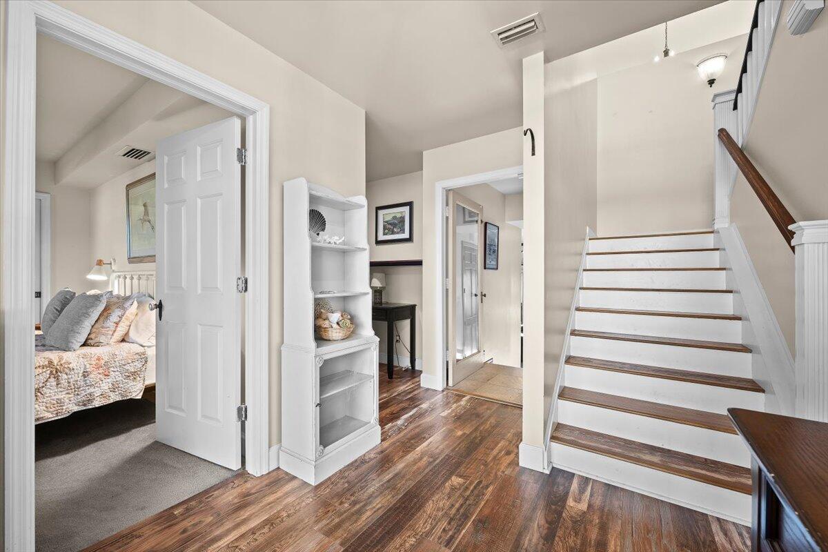 RUSTIC HILLS - Residential