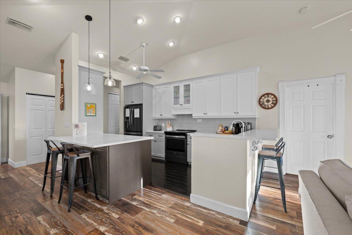 RUSTIC HILLS - Residential