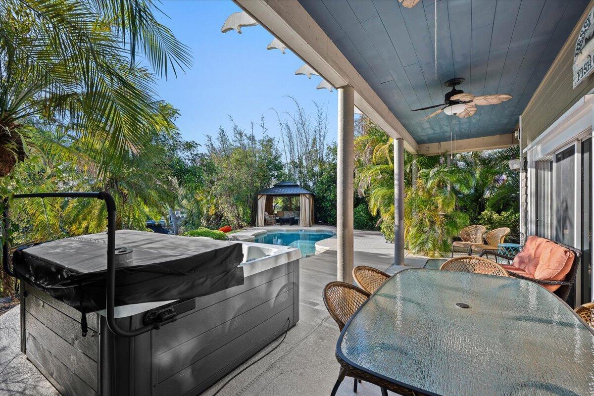 RUSTIC HILLS - Residential