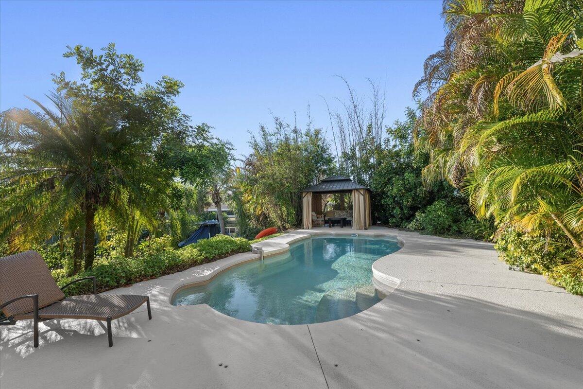 RUSTIC HILLS - Residential