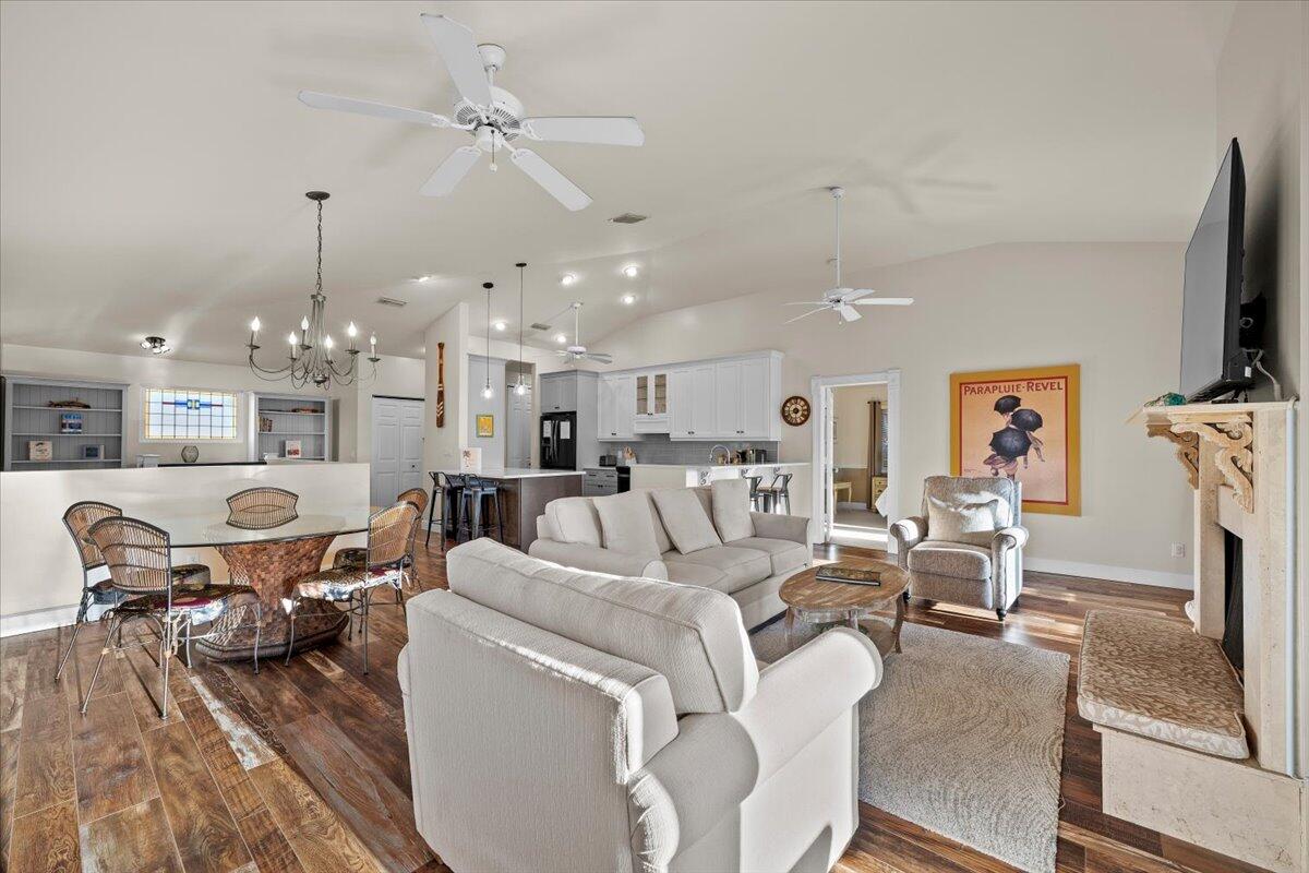 RUSTIC HILLS - Residential