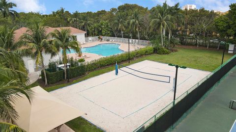 7015 Hawks Nest Terrace Riviera Beach FL 33407