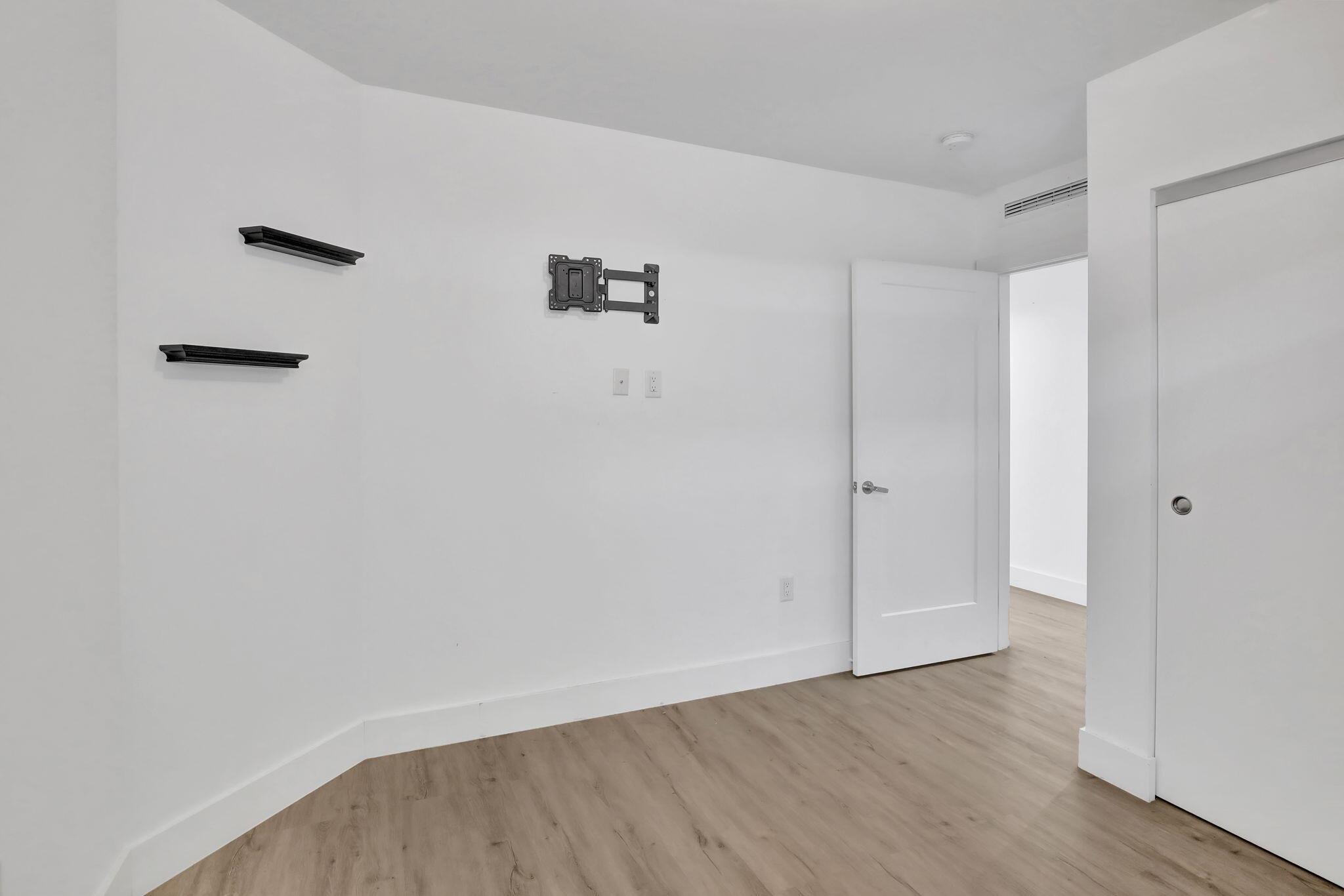 MAIN STREET LOFTS - Residential