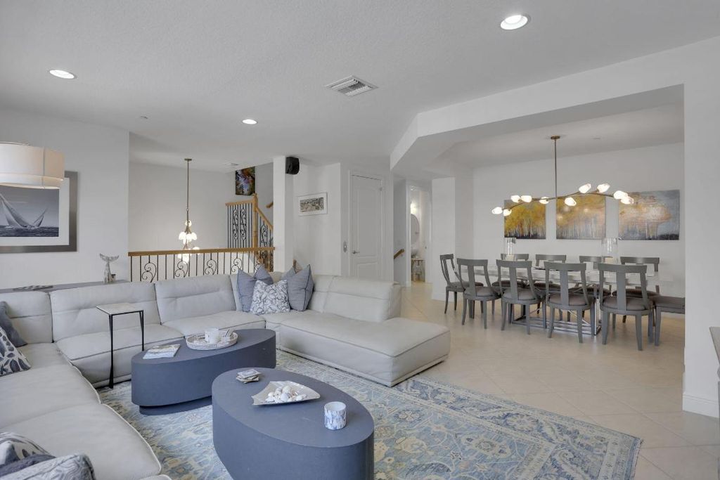 Photo of 5660 NE Trieste Way, Boca Raton, FL 33487 (MLS # R11127730)