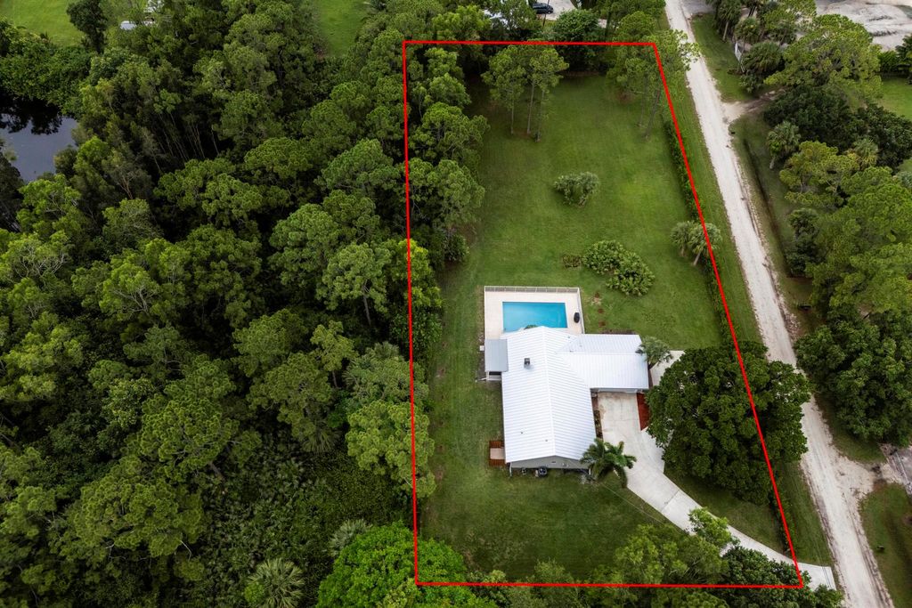 Photo of 16344 112th Drive N, Jupiter, FL 33478 (MLS # R11004796)