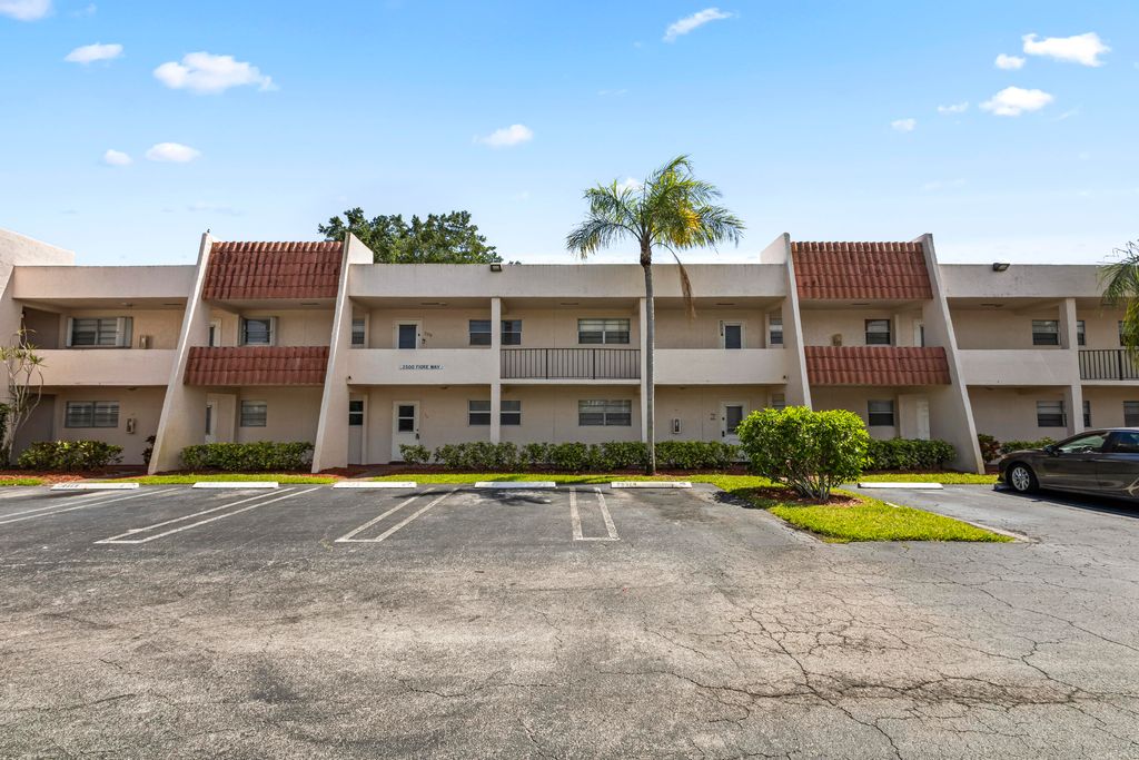 Photo of 2500 Fiore Way #103a, Delray Beach, FL 33445 (MLS # B26015976)