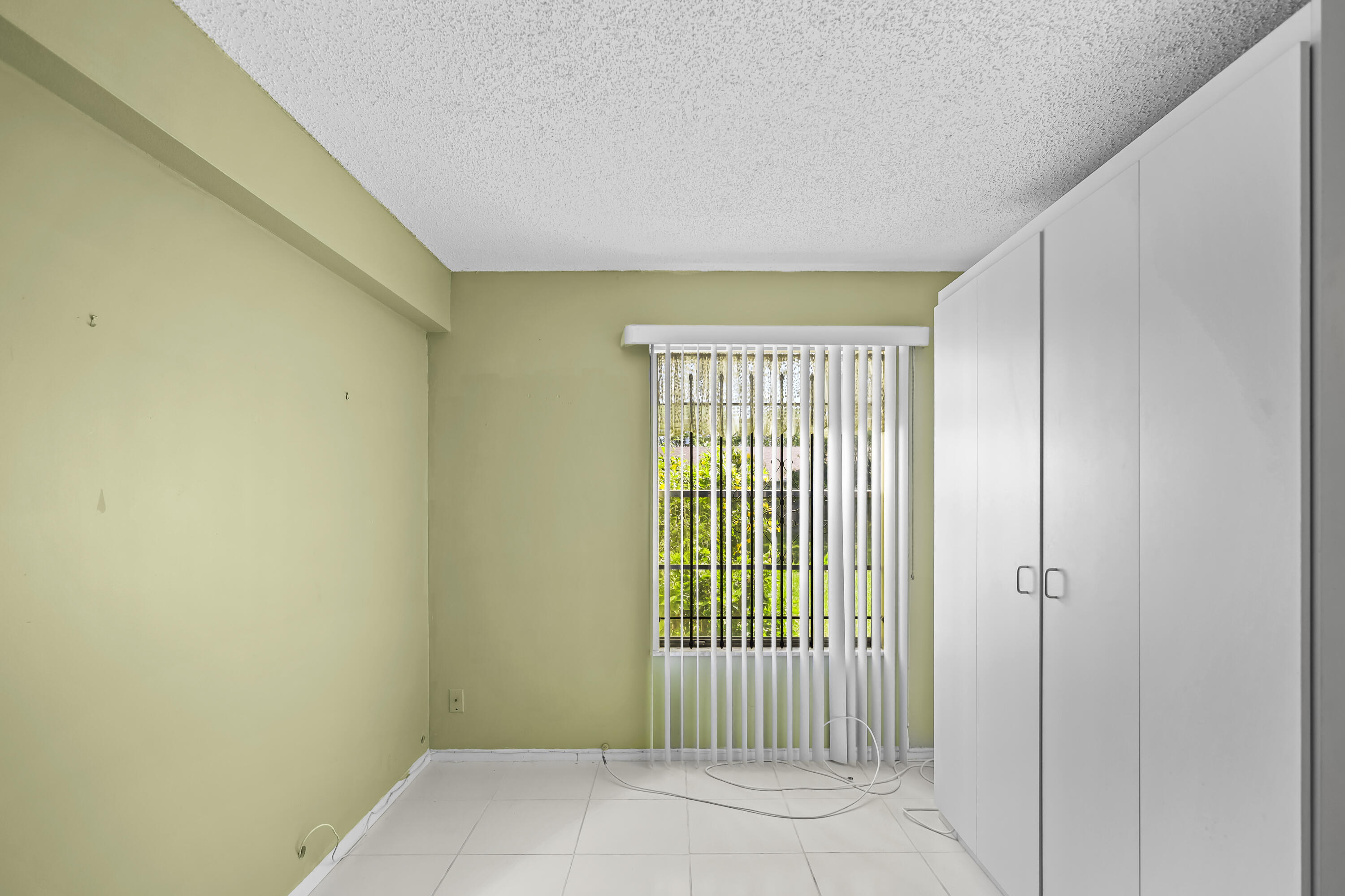 LAGO DEL REY CONDO - Residential