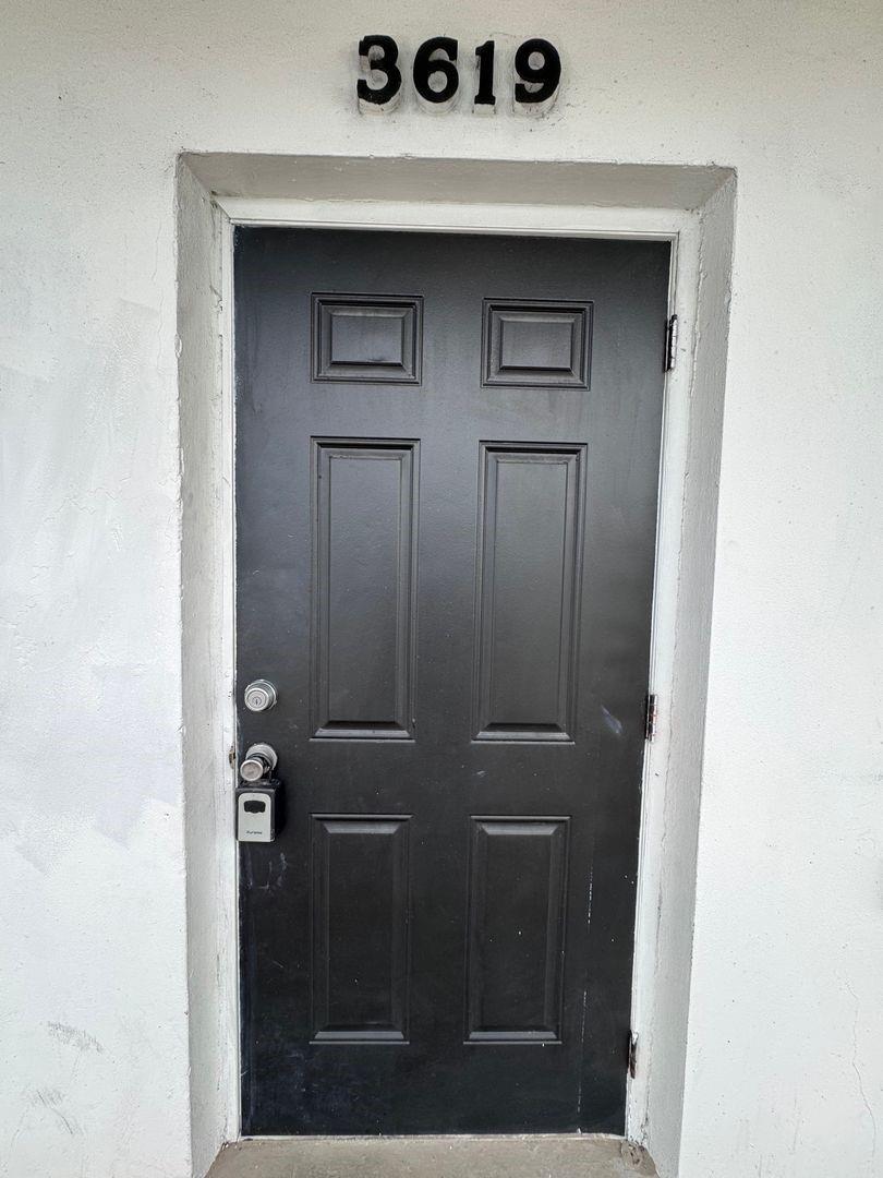 Oakland Manors Amd - Residential Lease