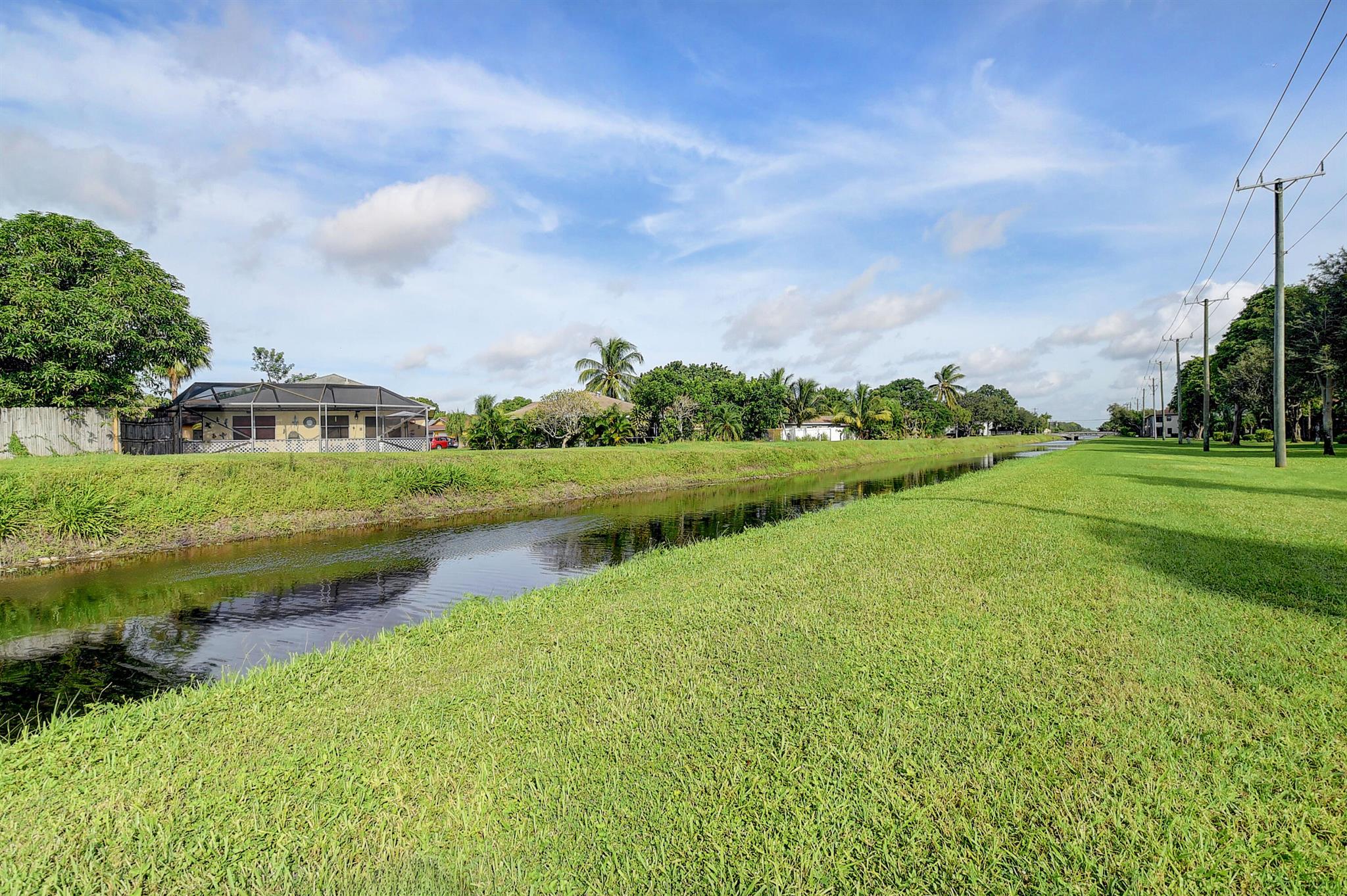 LAKESIDE CONDO 2 OF BANYAN SPRINGS - Residential