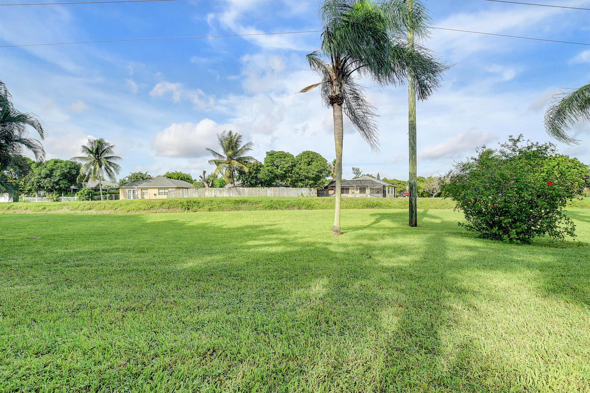 LAKESIDE CONDO 2 OF BANYAN SPRINGS - Residential