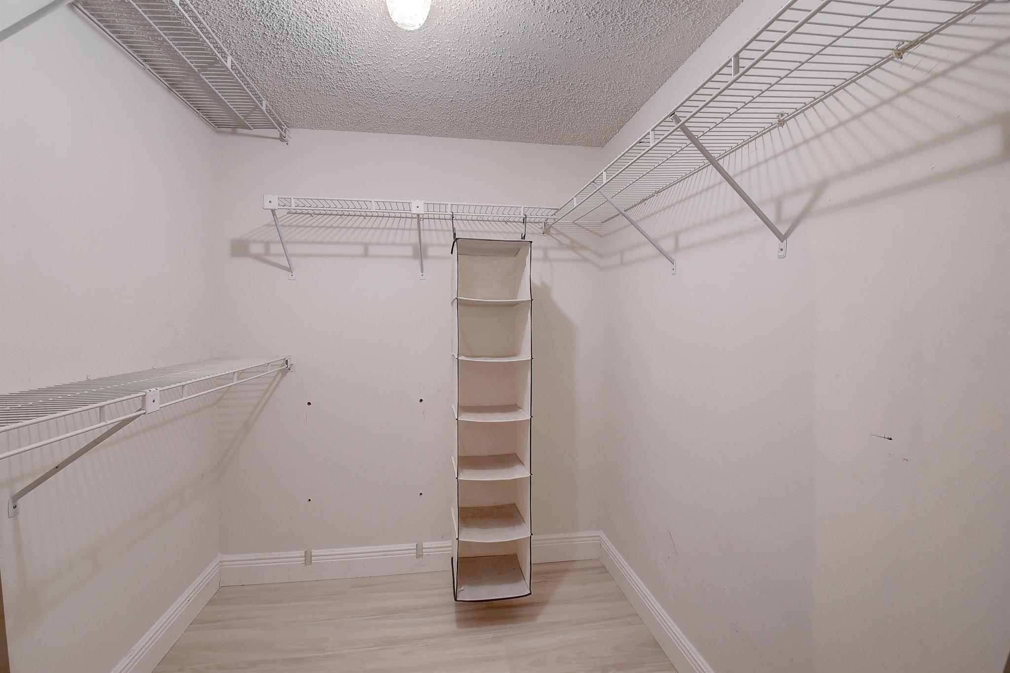 LAKESIDE CONDO 2 OF BANYAN SPRINGS - Residential