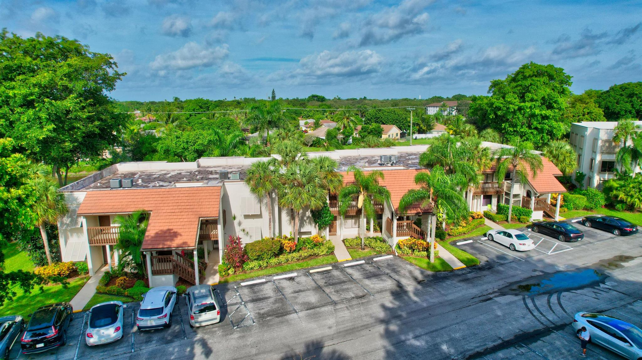 LAKESIDE CONDO 2 OF BANYAN SPRINGS - Residential