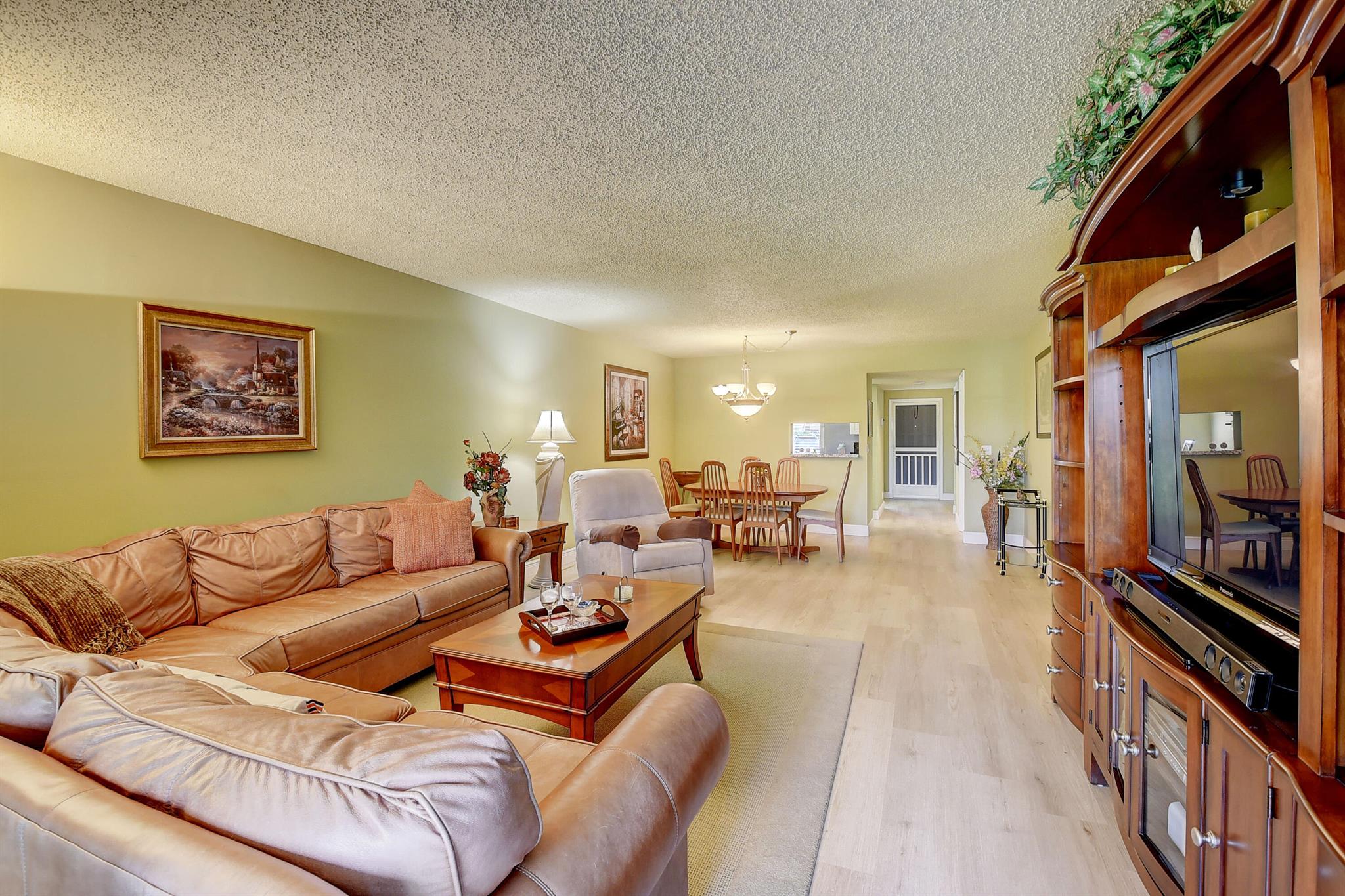 LAKESIDE CONDO 2 OF BANYAN SPRINGS - Residential