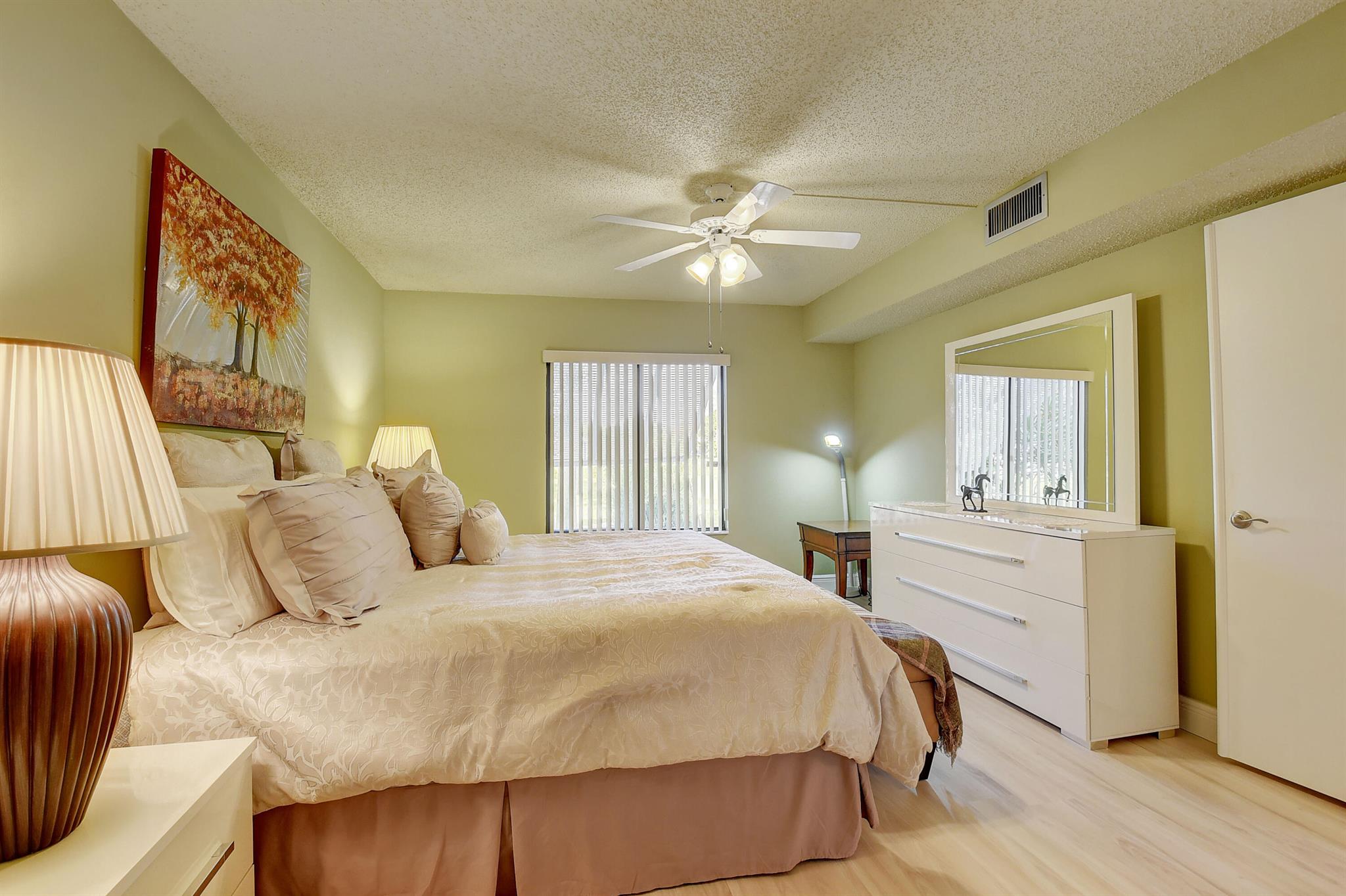 LAKESIDE CONDO 2 OF BANYAN SPRINGS - Residential