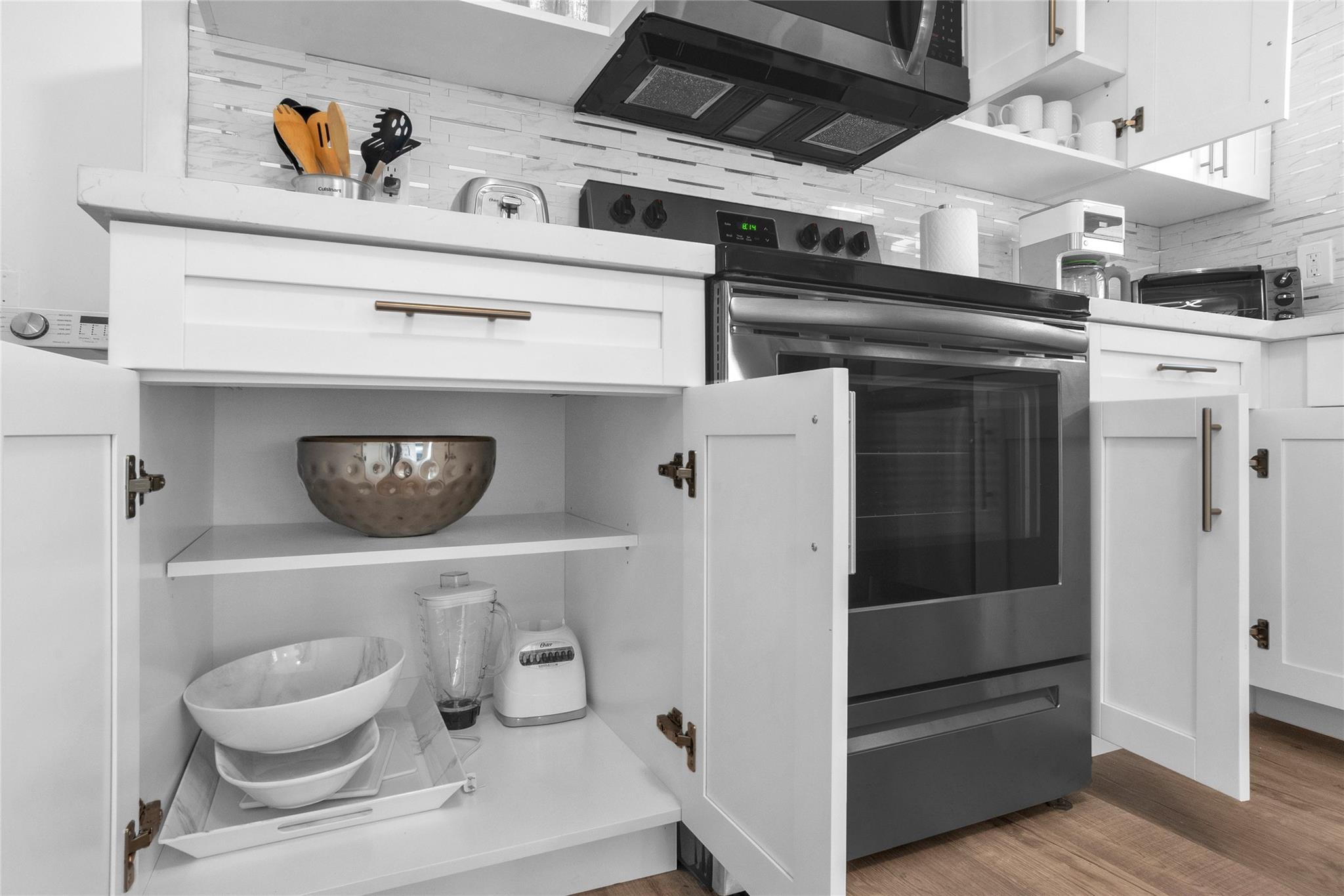 Hollywood Hills 6-22 B - Residential Lease