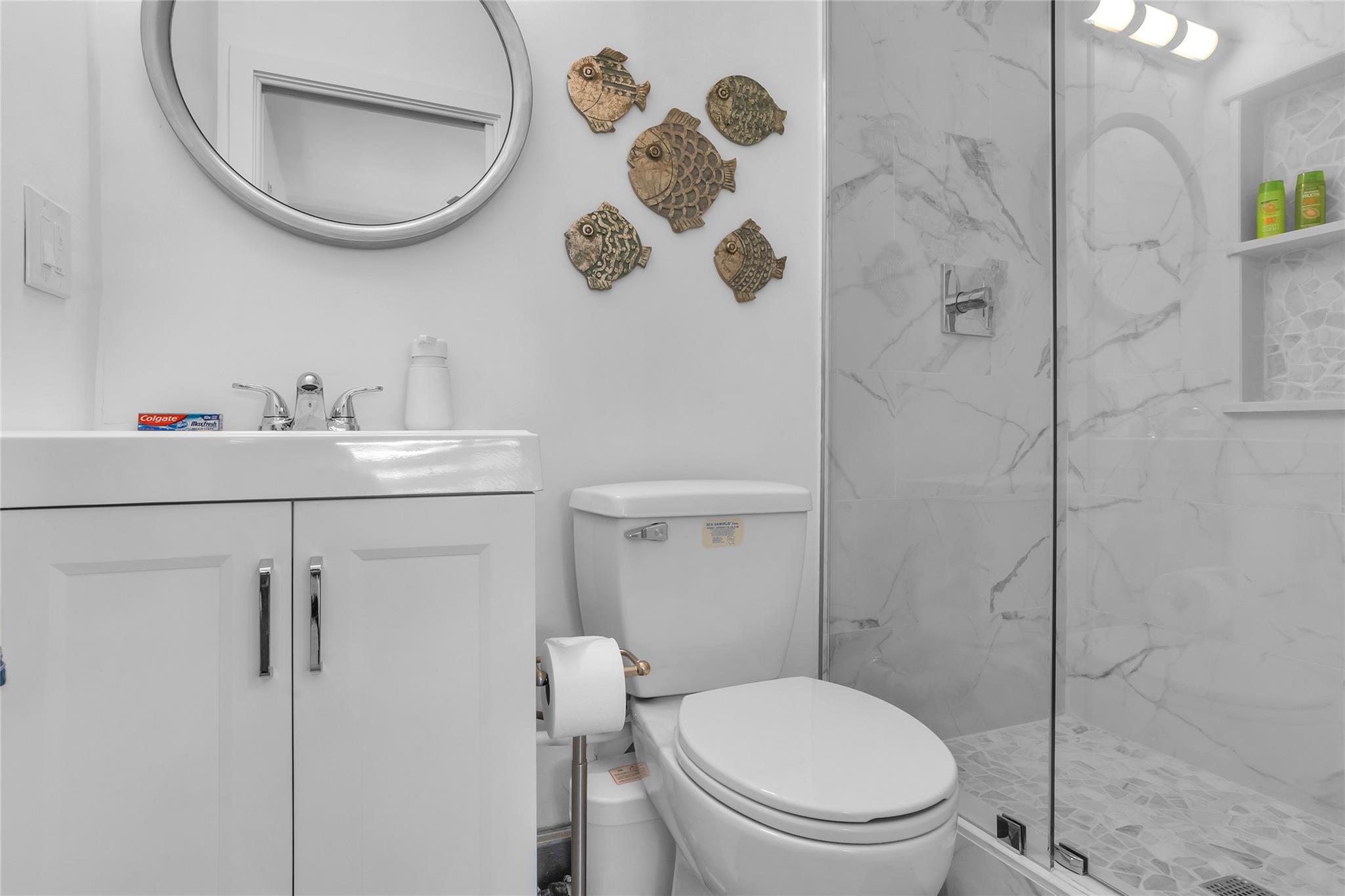 Hollywood Hills 6-22 B - Residential Lease