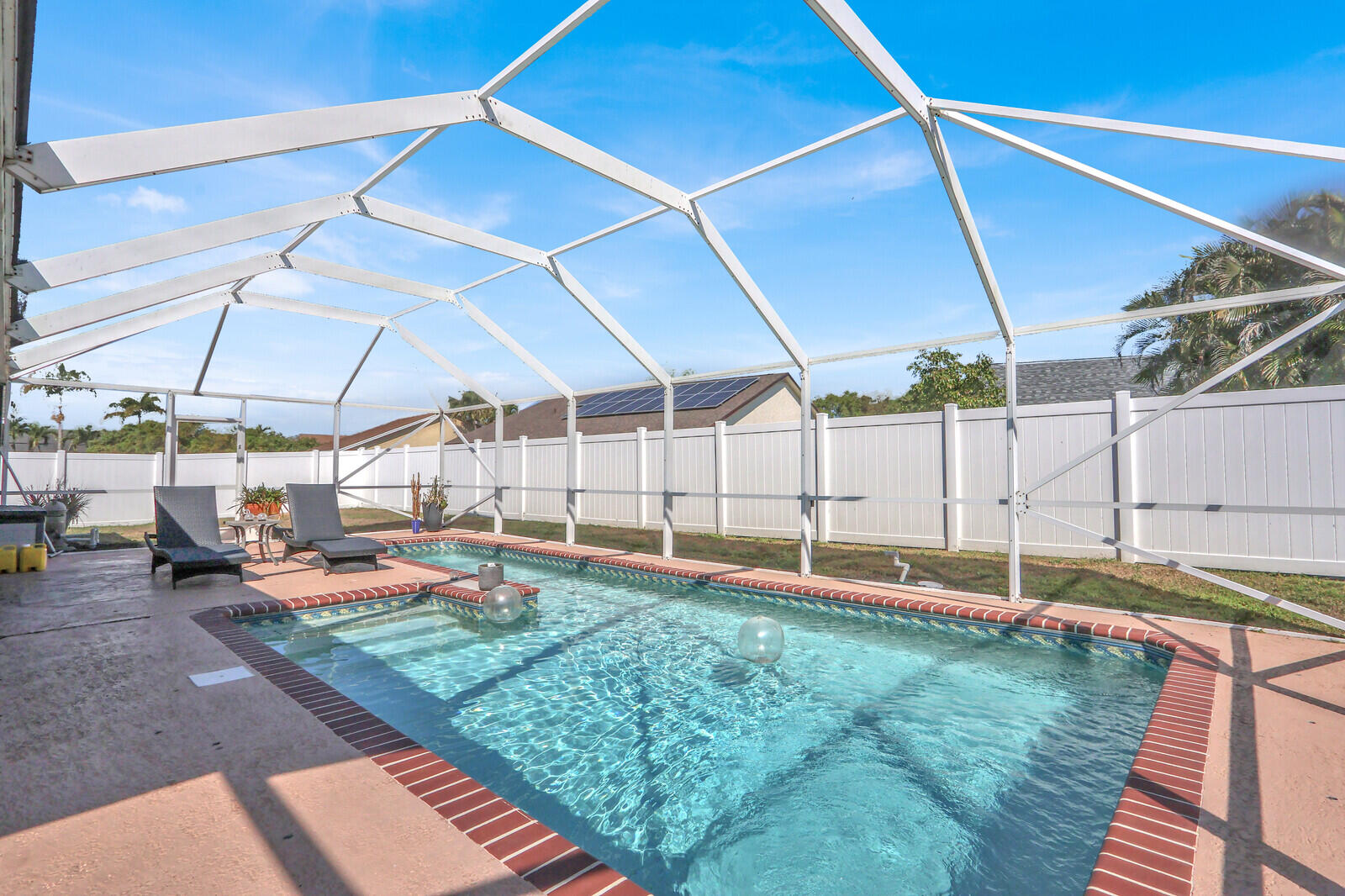 LAKES OF SHERBROOKE PH 7 - Residential