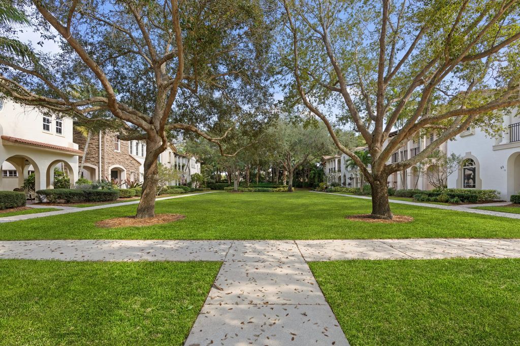 Photo of 30 Stoney Drive, Palm Beach Gardens, FL 33410 (MLS # R11144031)