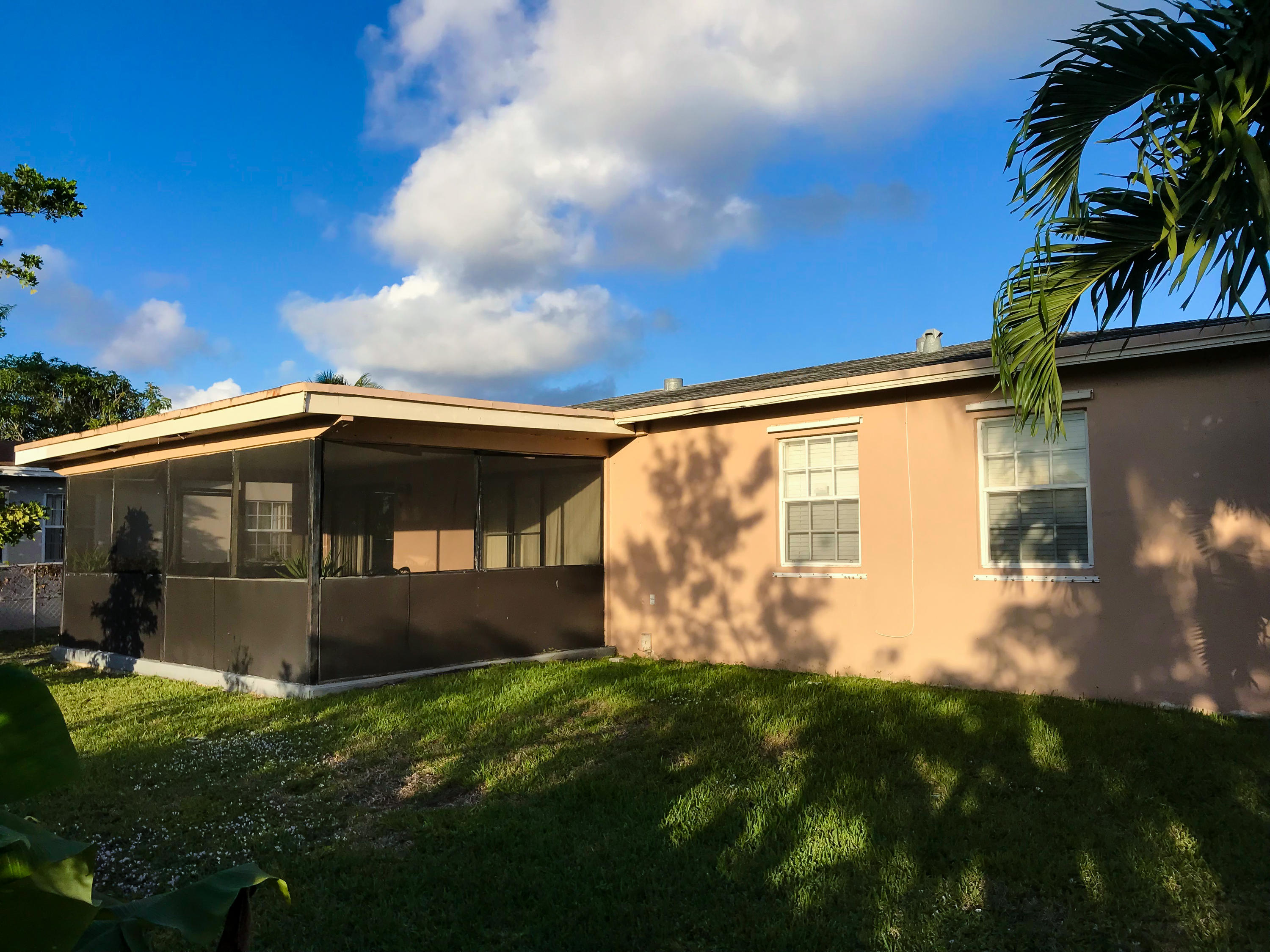 NORTH LAUDERDALE VILLAGE SEC 2 - Residential