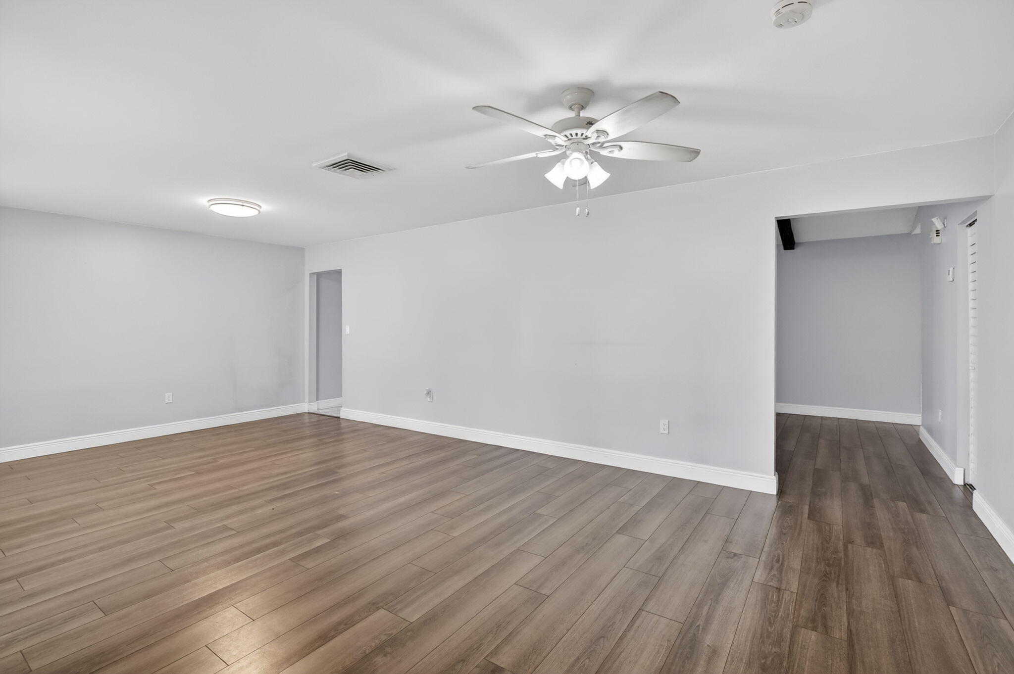 PEMBROKE LAKES SEC 1 - Residential