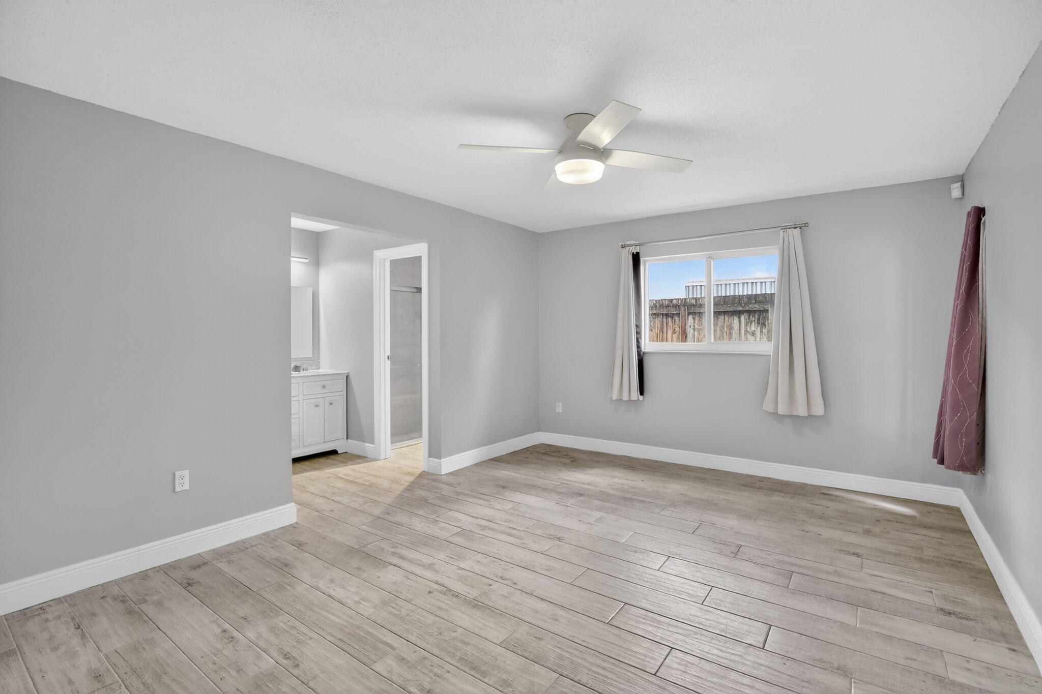 PEMBROKE LAKES SEC 1 - Residential