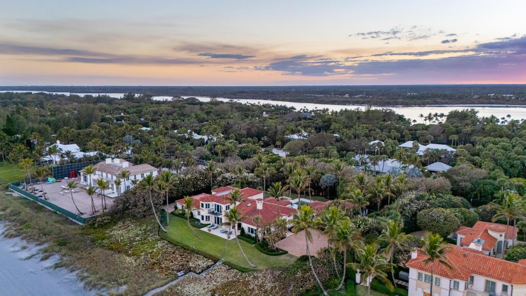 Photo of 183 S Beach Road, Jupiter Island, FL 33455 (MLS # R11168599)