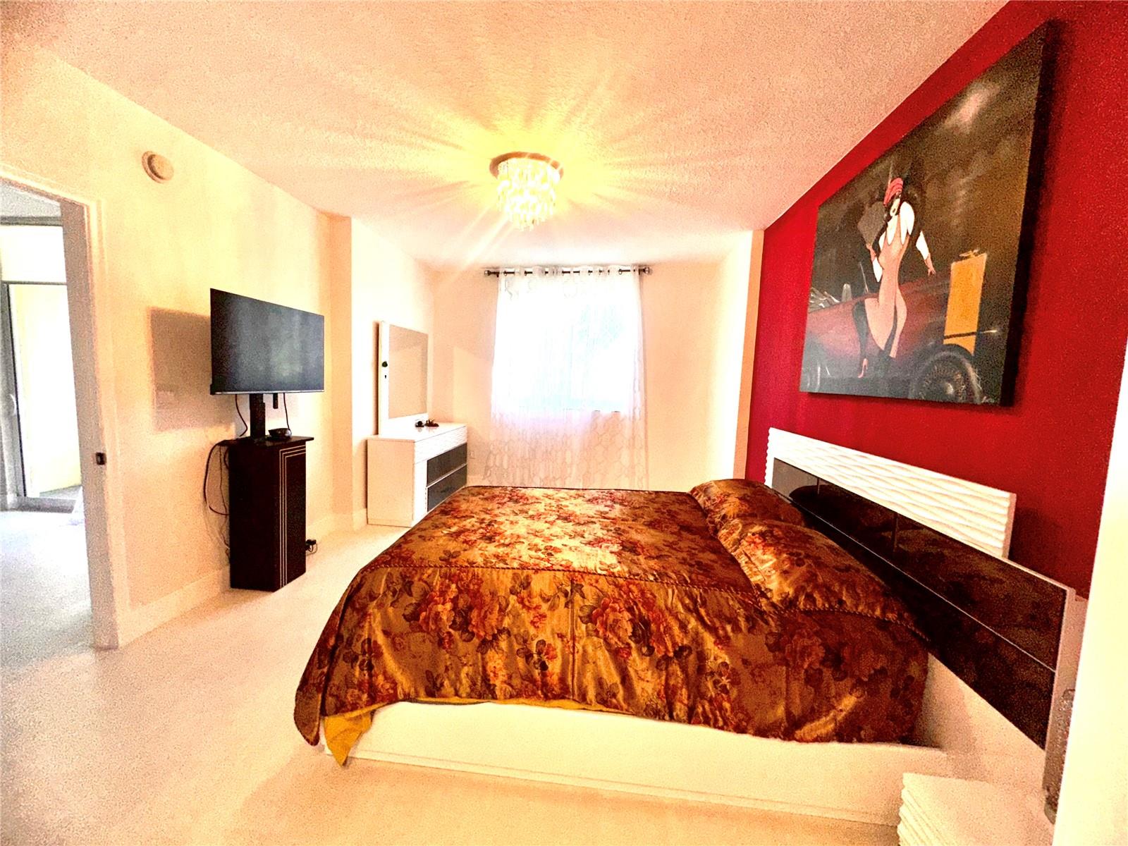VENTURE EAST - Residential