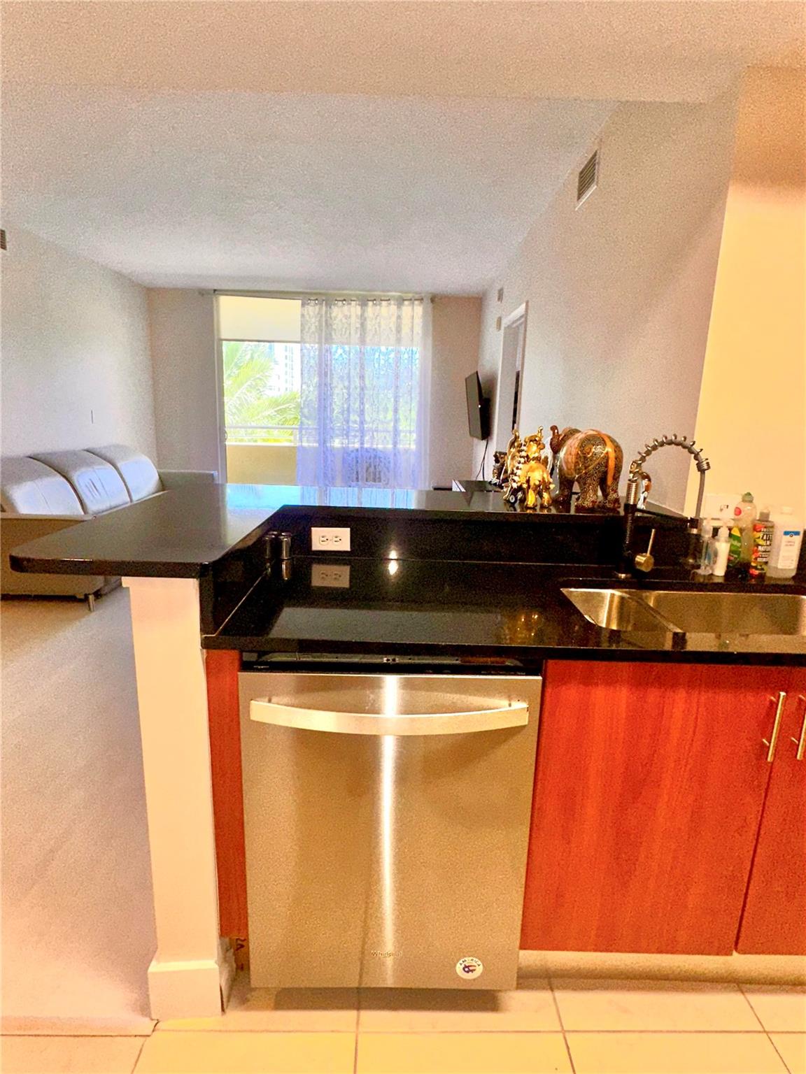 VENTURE EAST - Residential