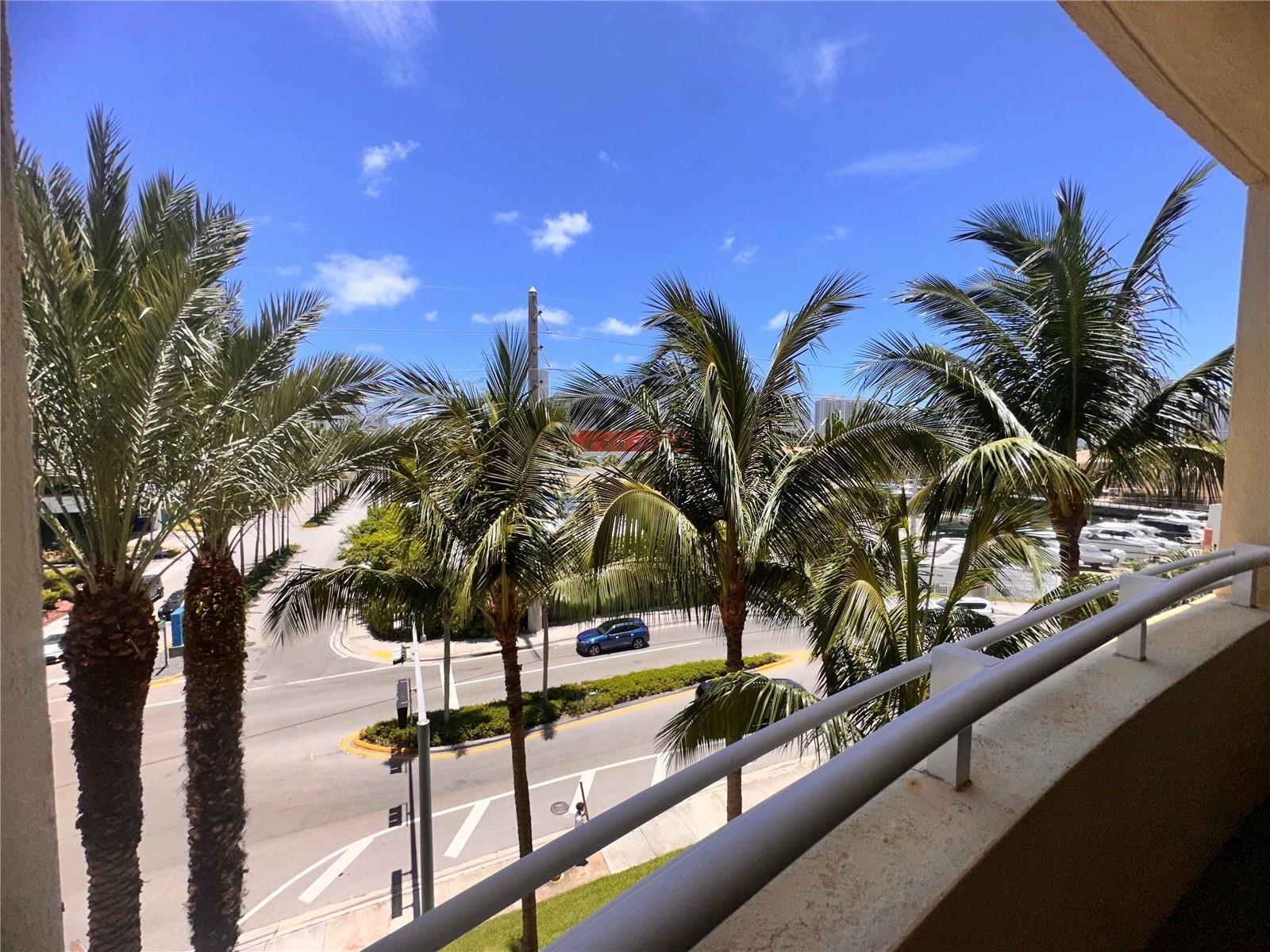 VENTURE EAST - Residential