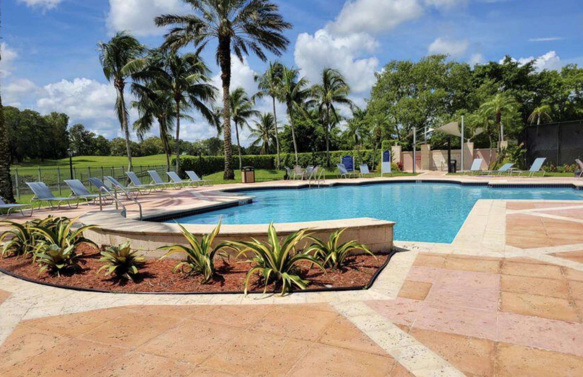 ST ANDREWS AT POLO CLUB CONDO - Residential Lease