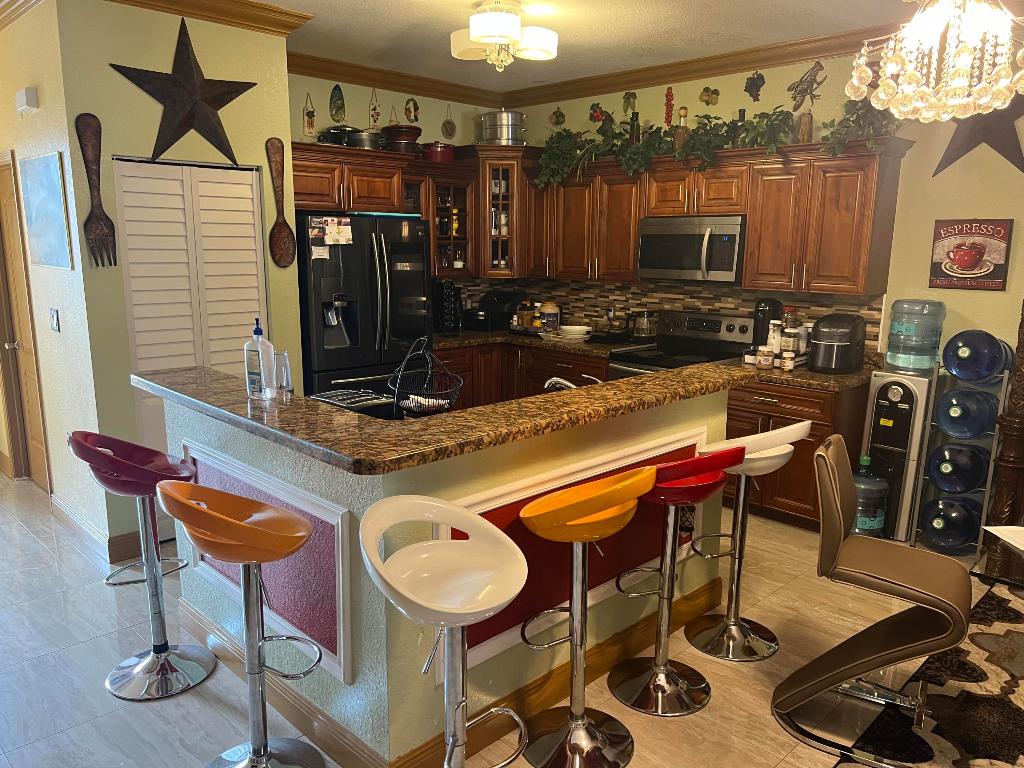 HYDE PARK FIRST SEC - Residential