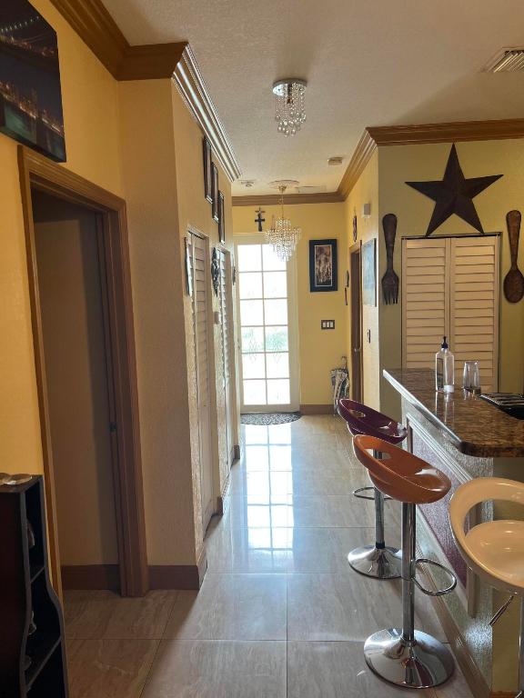 HYDE PARK FIRST SEC - Residential