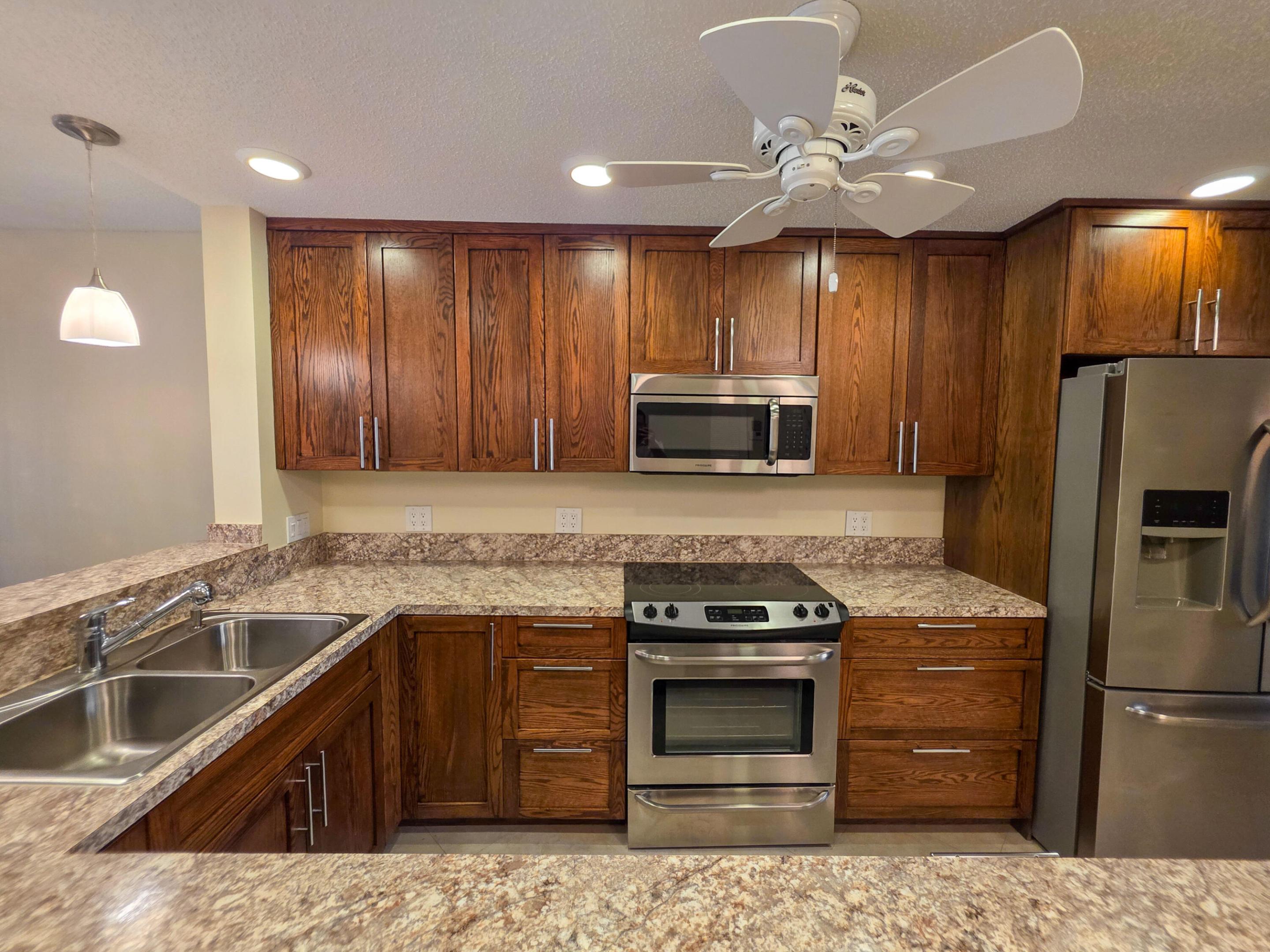 GARDENS OF WILLOW BEND CONDOS - Residential