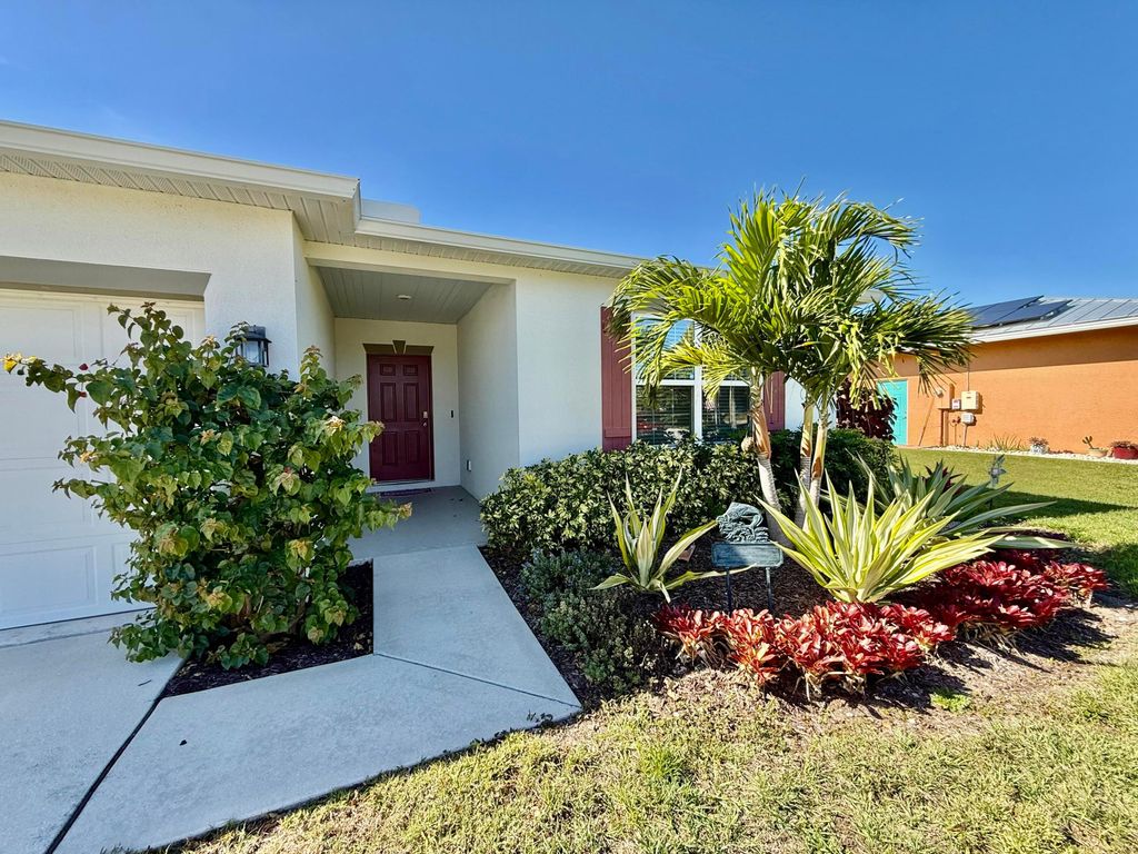 Photo of 1812 SE Camilo Street, Port Saint Lucie, FL 34952 (MLS # R11159736)