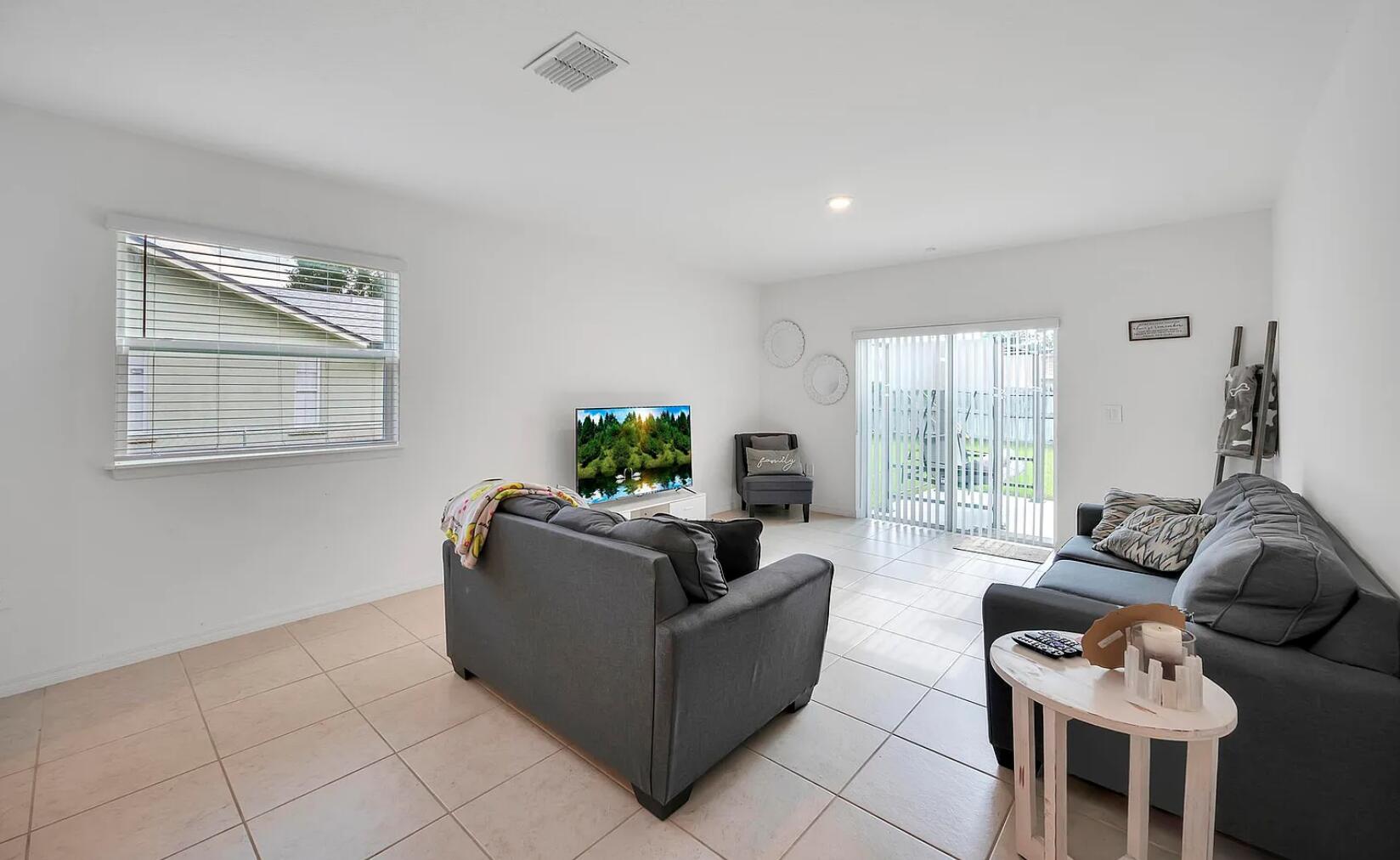 PORT ST LUCIE SECTION 30 - Residential