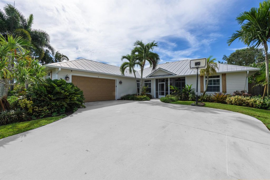 Photo of 3315 SE West Snow Road, Port Saint Lucie, FL 34984 (MLS # R11136053)